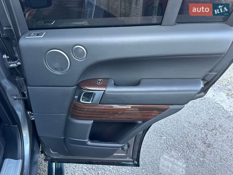 Внедорожник / Кроссовер Land Rover Range Rover 2015 в Тернополе