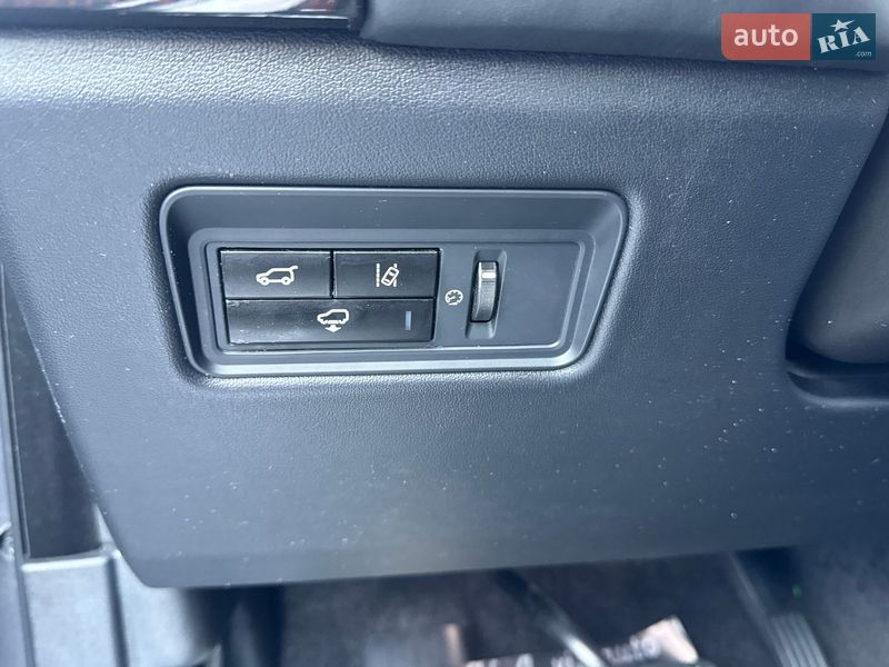 Внедорожник / Кроссовер Land Rover Range Rover 2015 в Тернополе