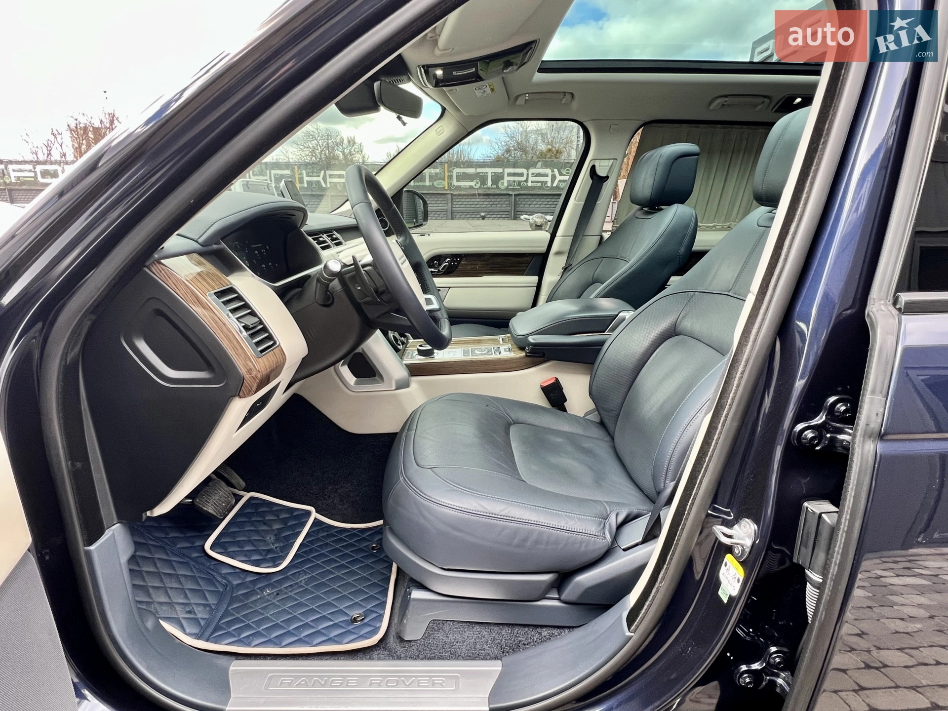 2018 Land Rover Range Rover - мініатюра 24