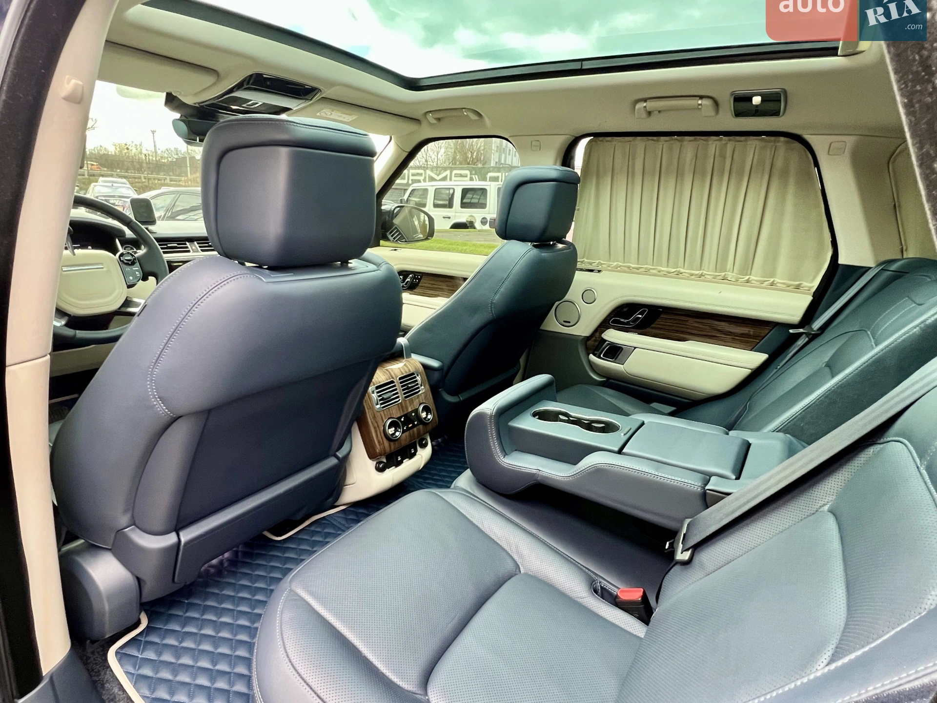 2018 Land Rover Range Rover - мініатюра 28