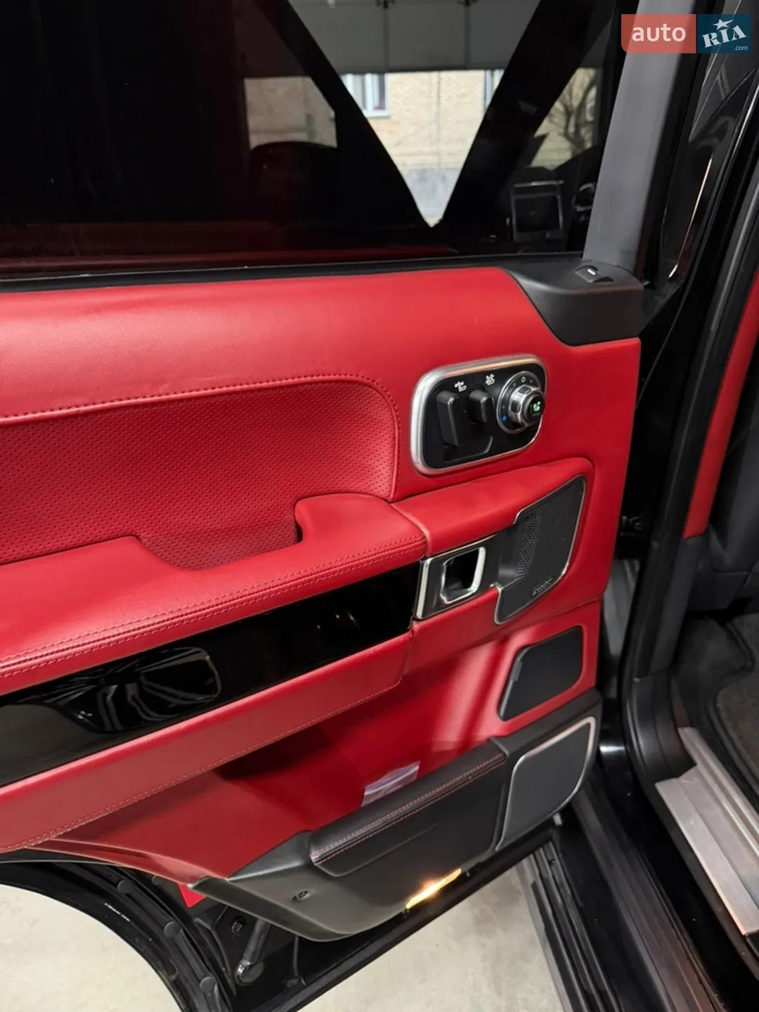 2010 Land Rover Range Rover - мініатюра 10