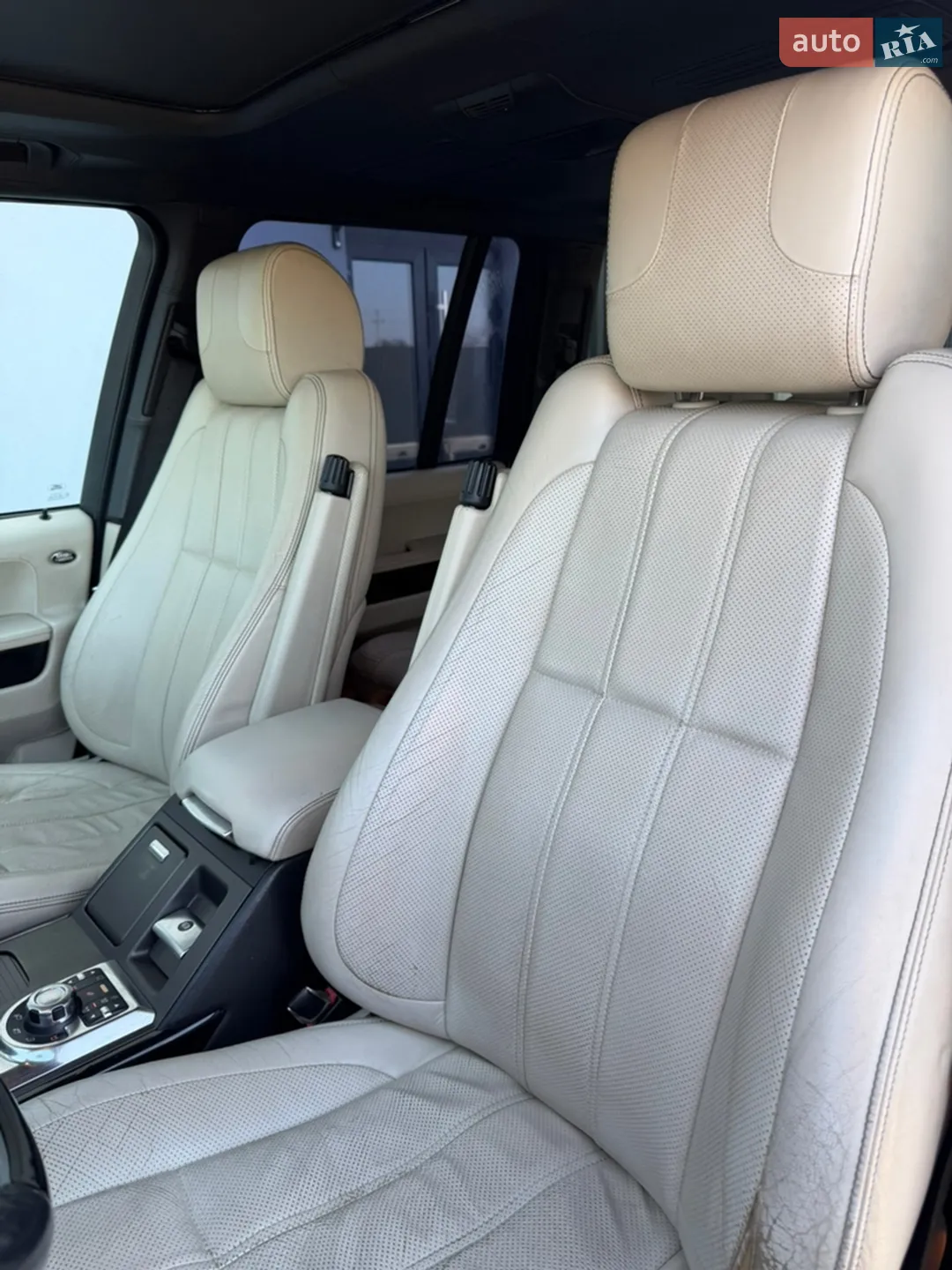 2011 Land Rover Range Rover - мініатюра 37