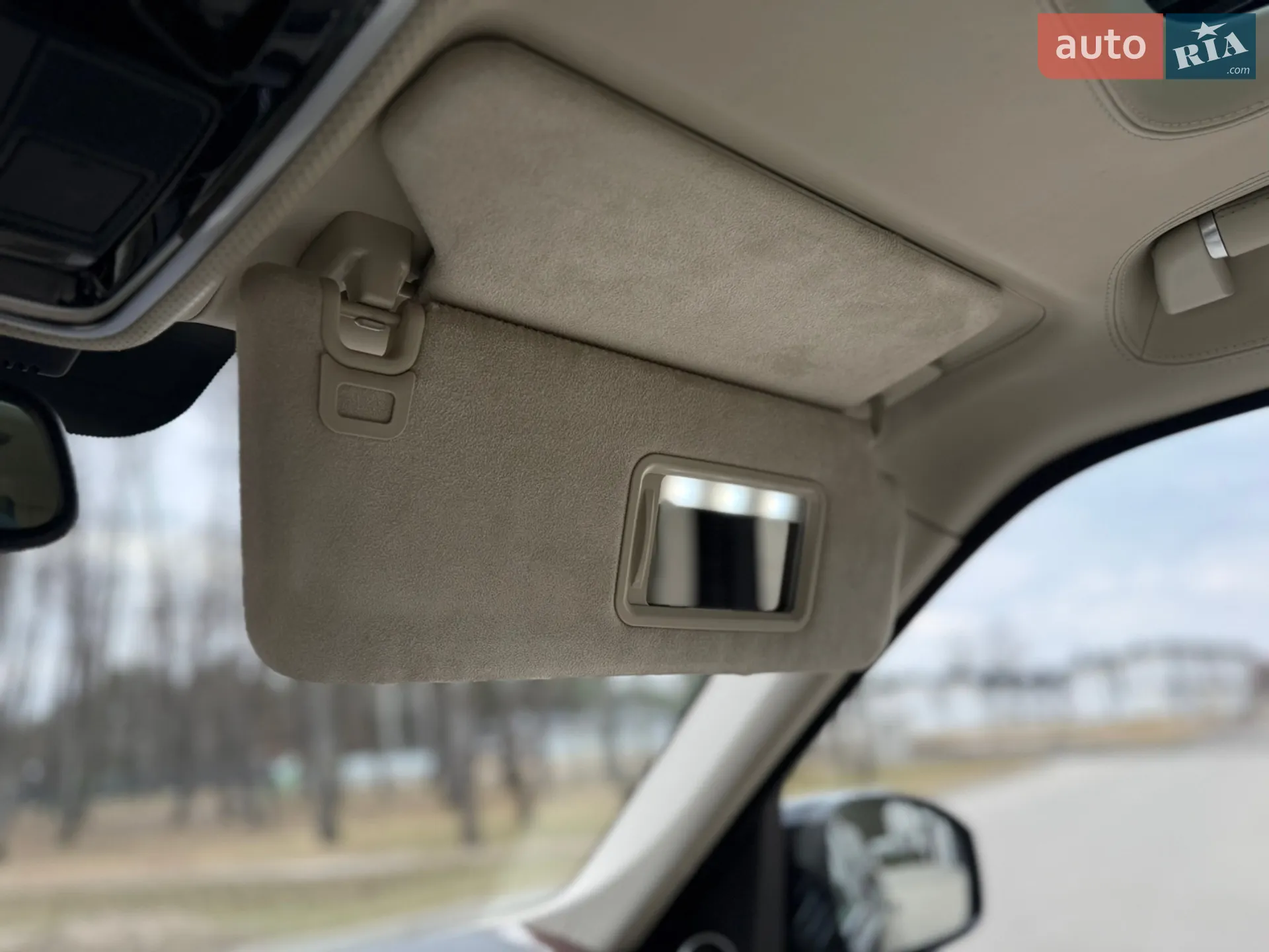 2015 Land Rover Range Rover - мініатюра 158