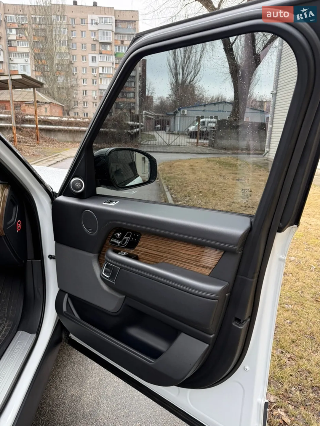 2018 Land Rover Range Rover - мініатюра 11