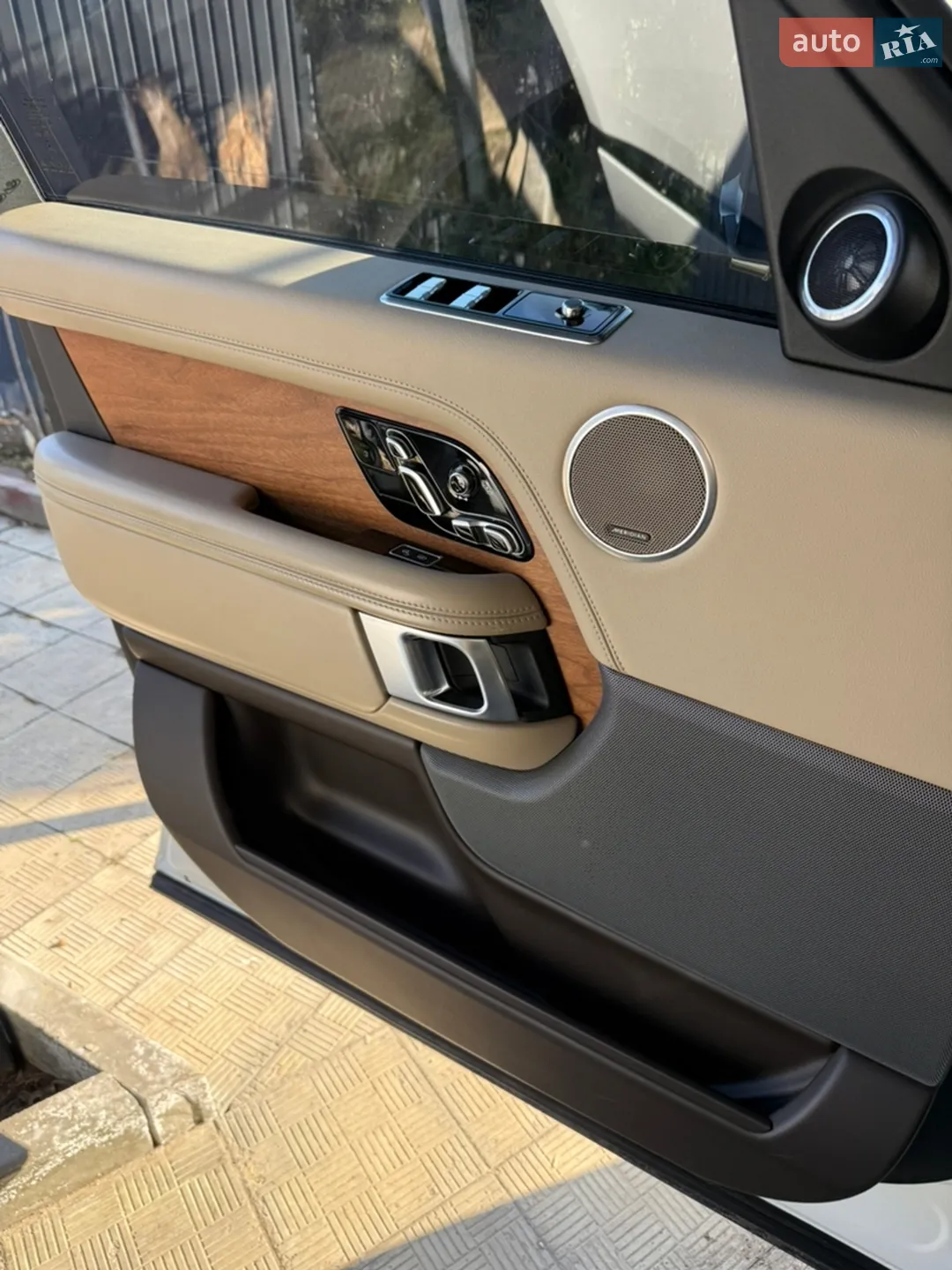 2019 Land Rover Range Rover - мініатюра 36