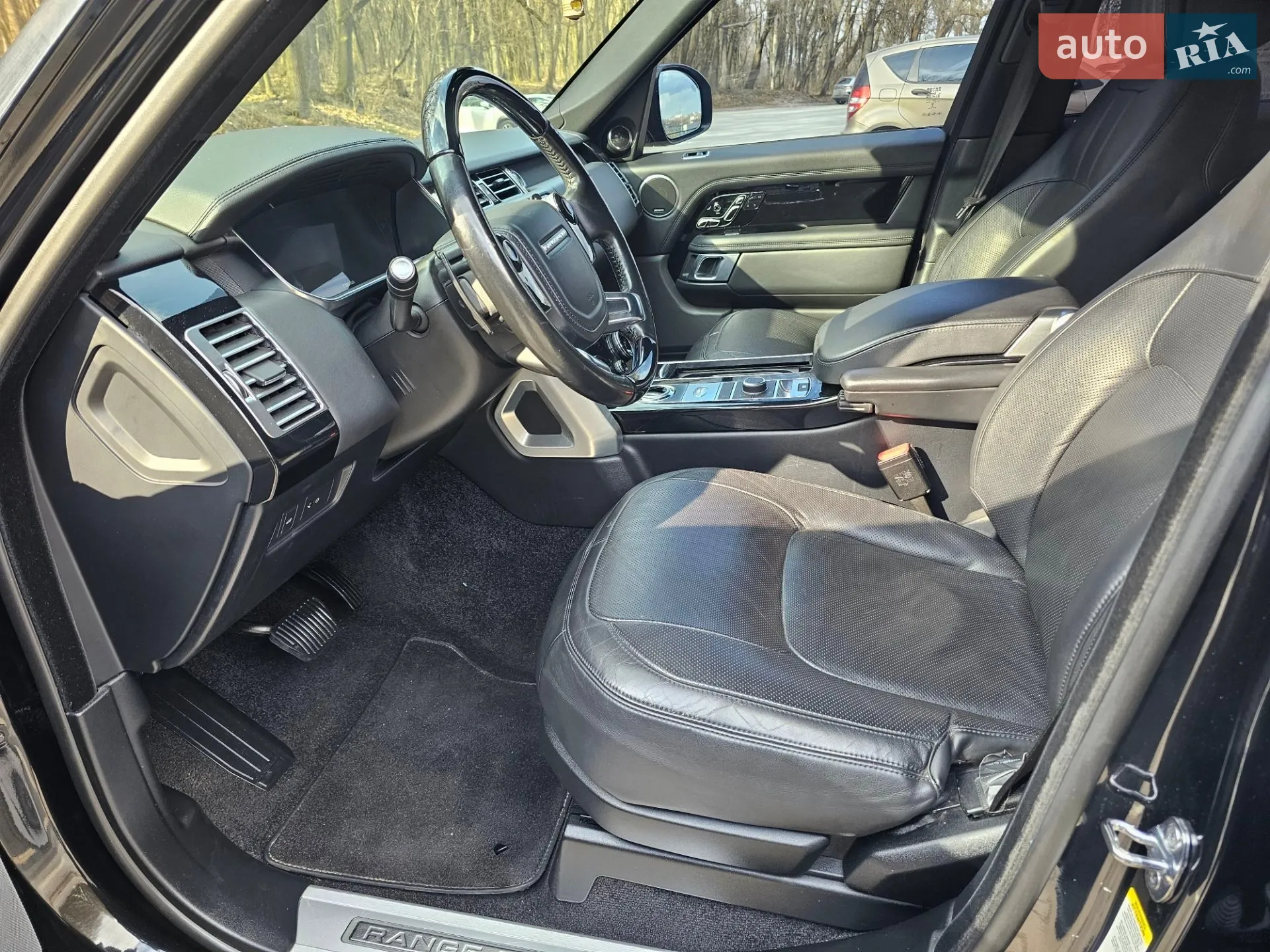 2018 Land Rover Range Rover - мініатюра 32