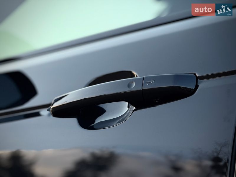 Позашляховик / Кросовер Land Rover Range Rover 2016 в Києві