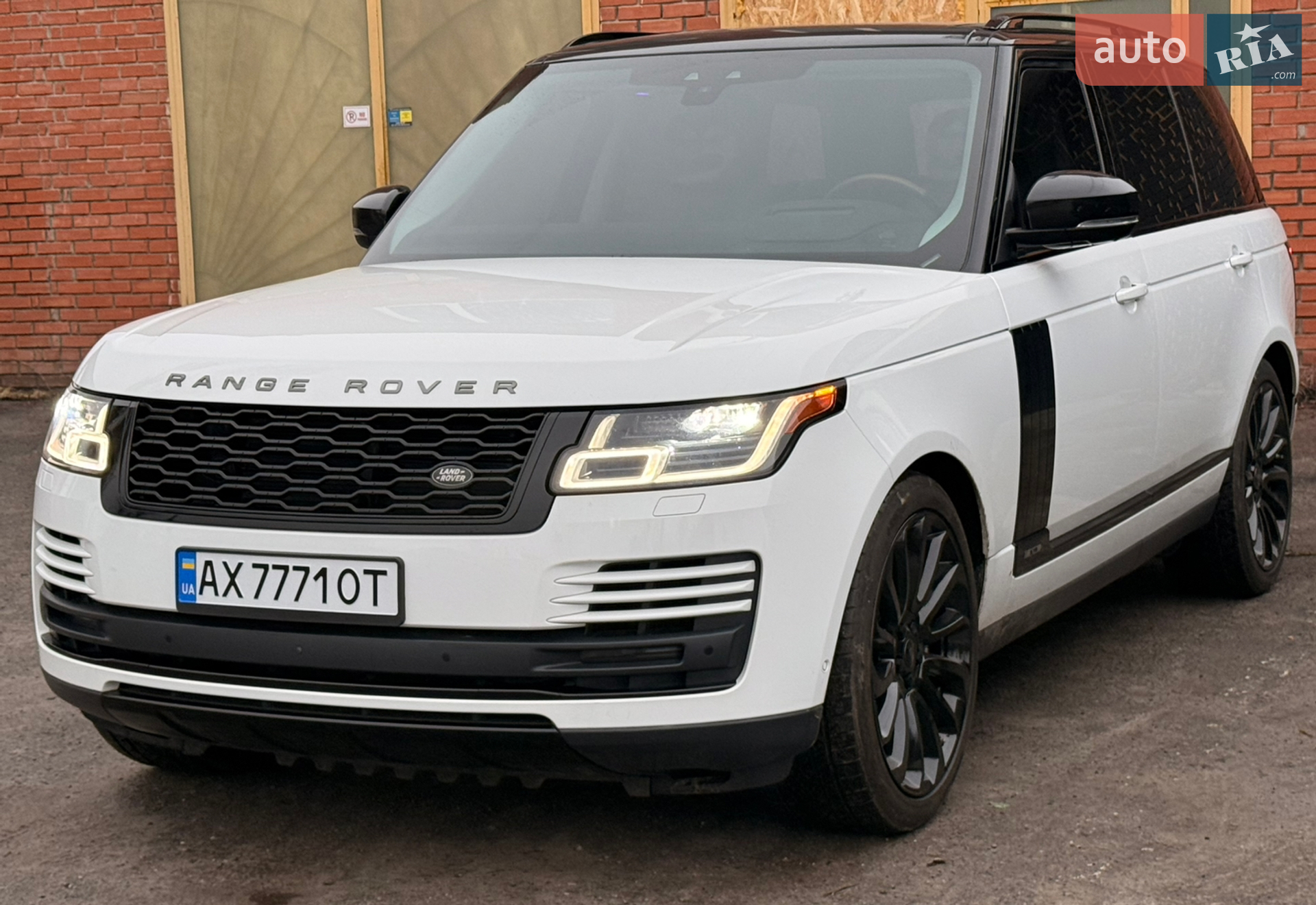 2019 Land Rover Range Rover - мініатюра 2