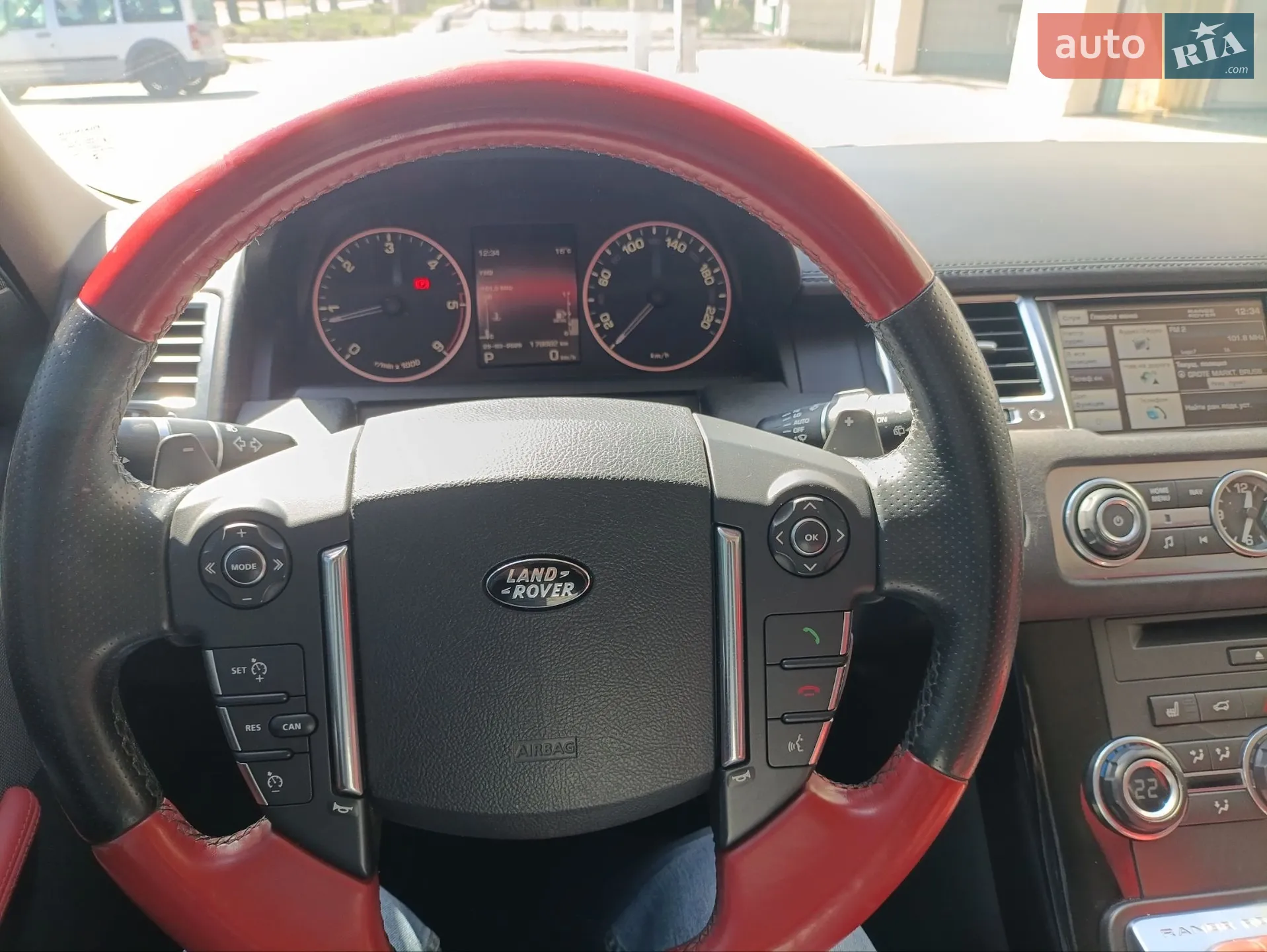 2013 Land Rover Range Rover - мініатюра 21