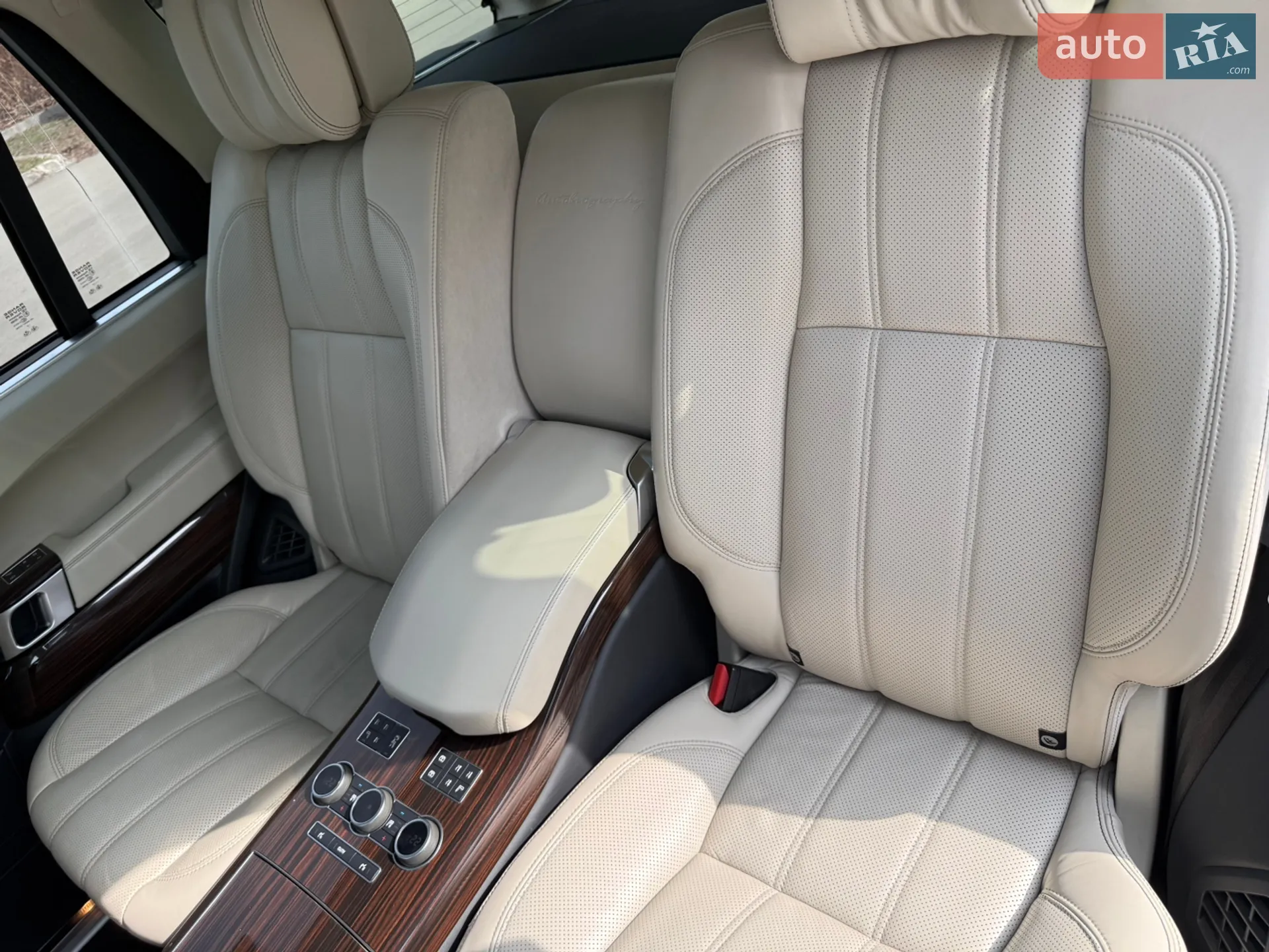 2017 Land Rover Range Rover - мініатюра 21
