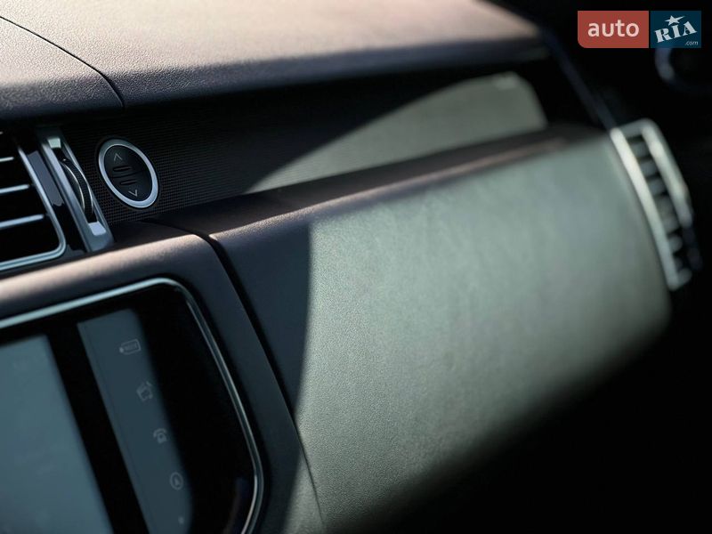 Внедорожник / Кроссовер Land Rover Range Rover 2016 в Киеве