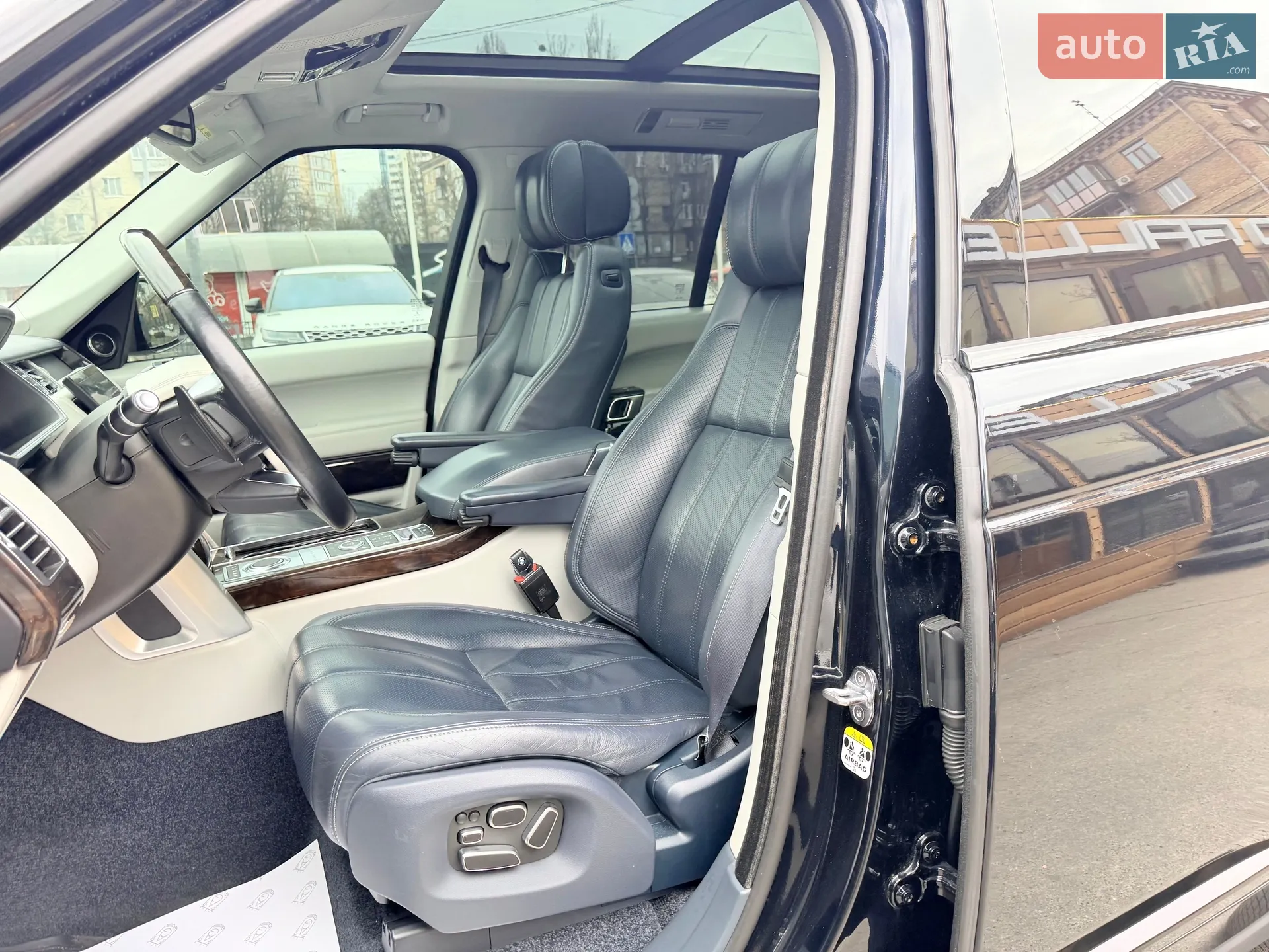 2013 Land Rover Range Rover - мініатюра 16