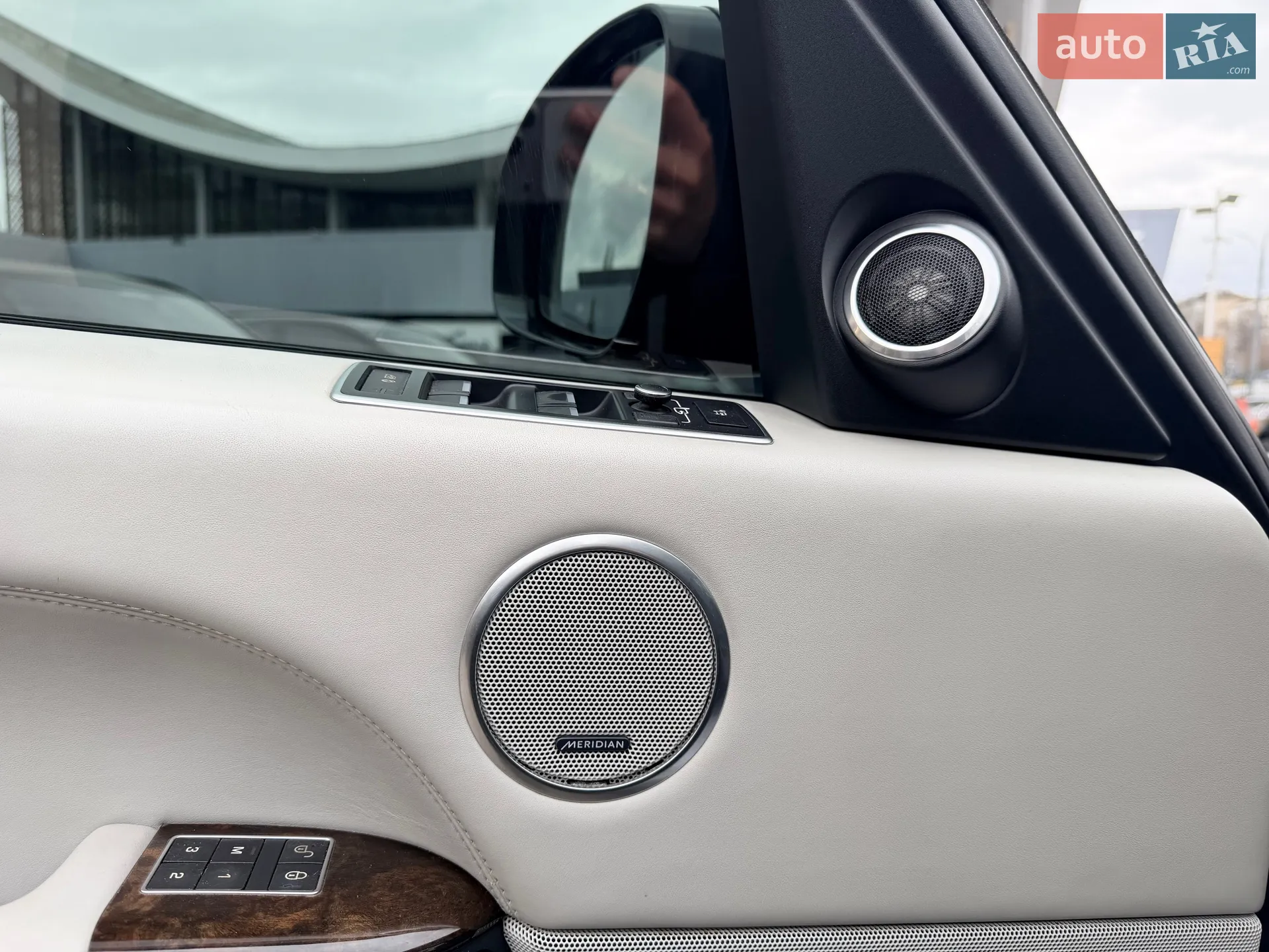 2013 Land Rover Range Rover - мініатюра 20