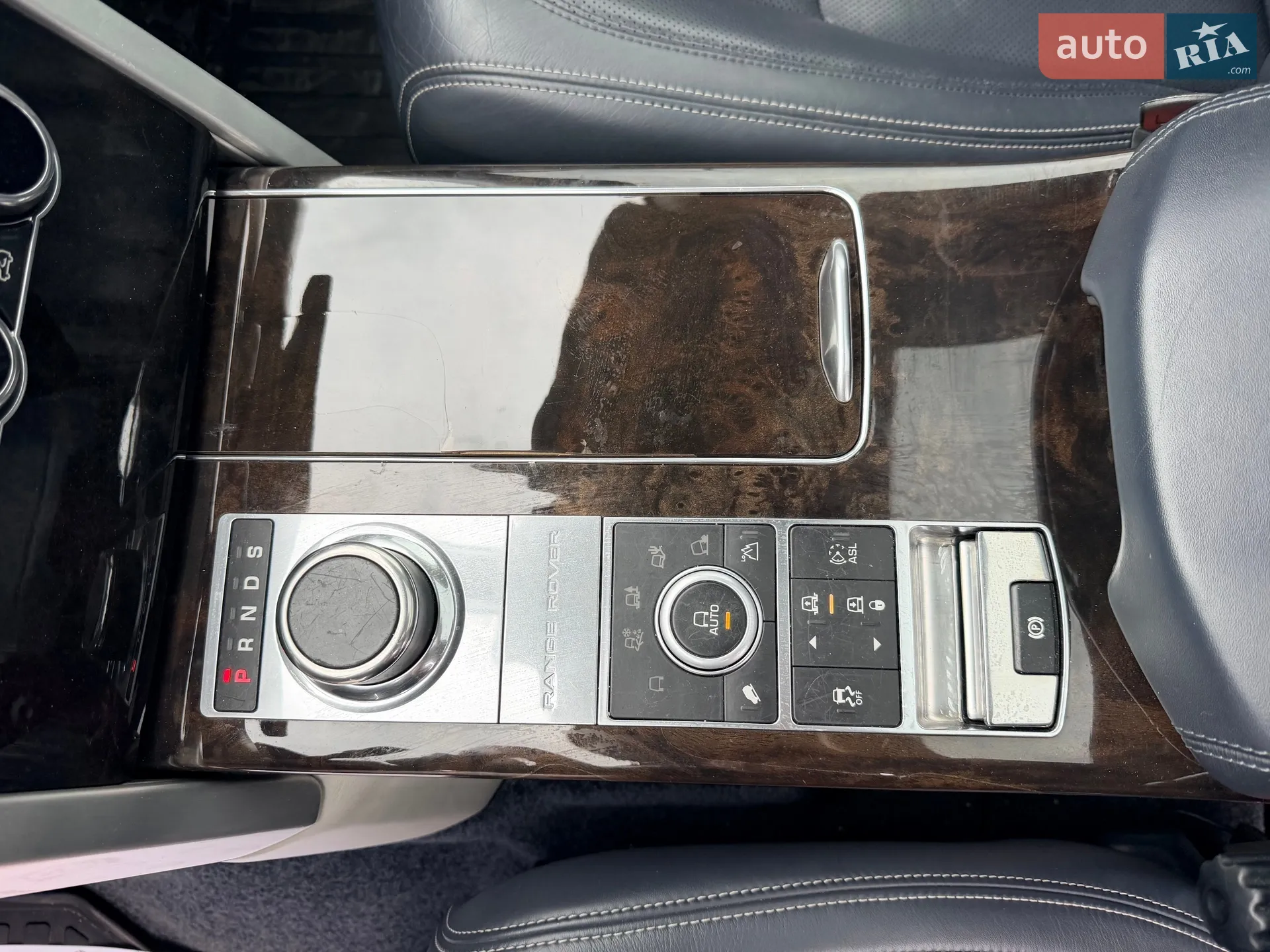 2013 Land Rover Range Rover - мініатюра 25