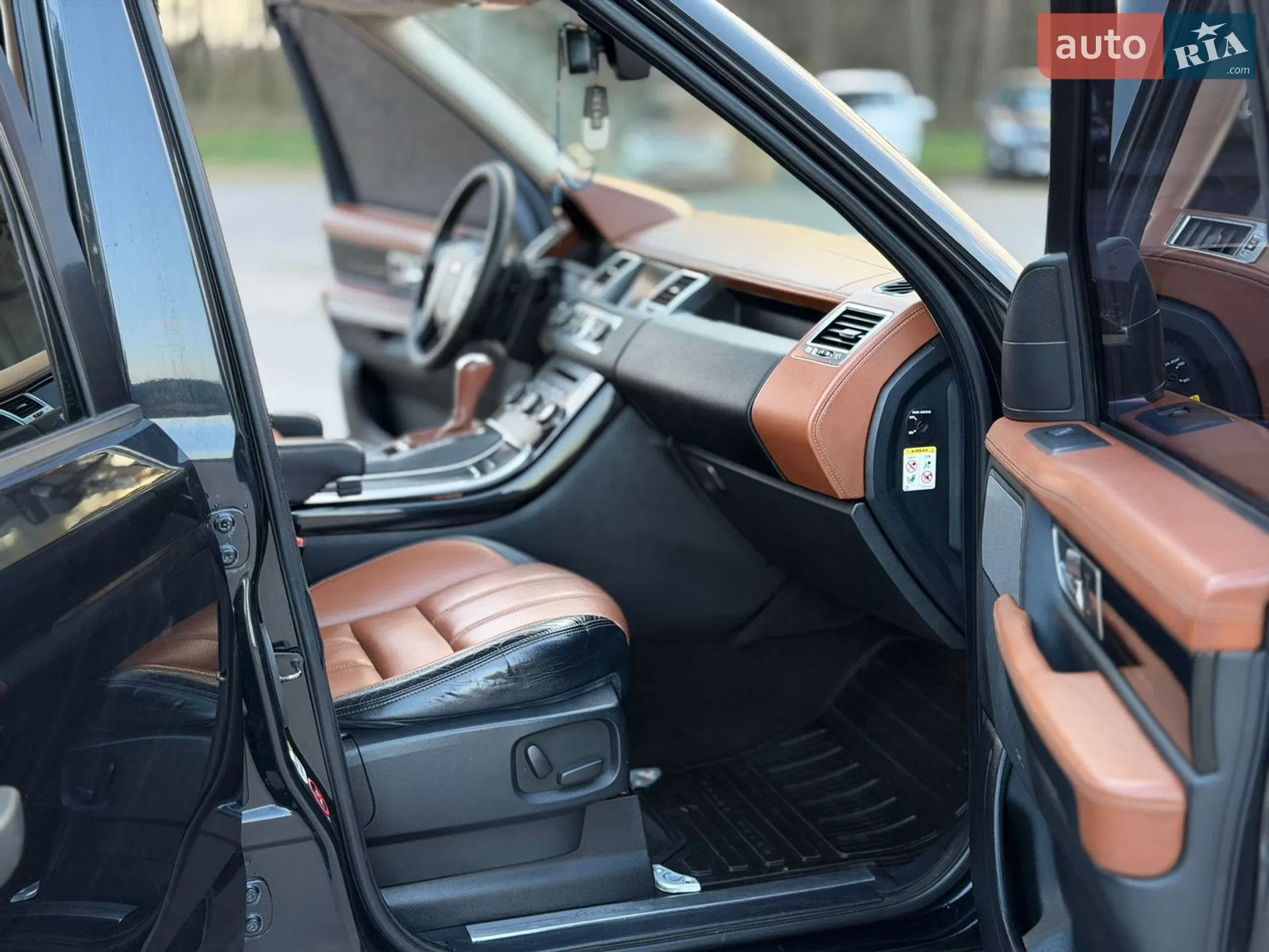 2011 Land Rover Range Rover - мініатюра 21