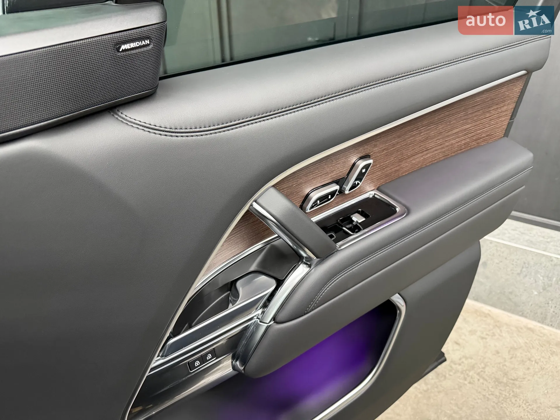 2023 Land Rover Range Rover - мініатюра 60