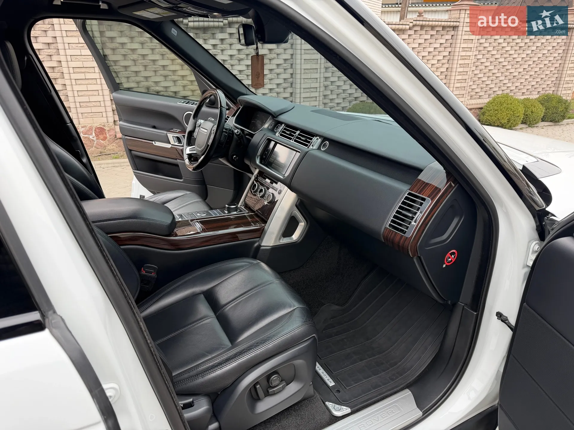 2016 Land Rover Range Rover - мініатюра 17