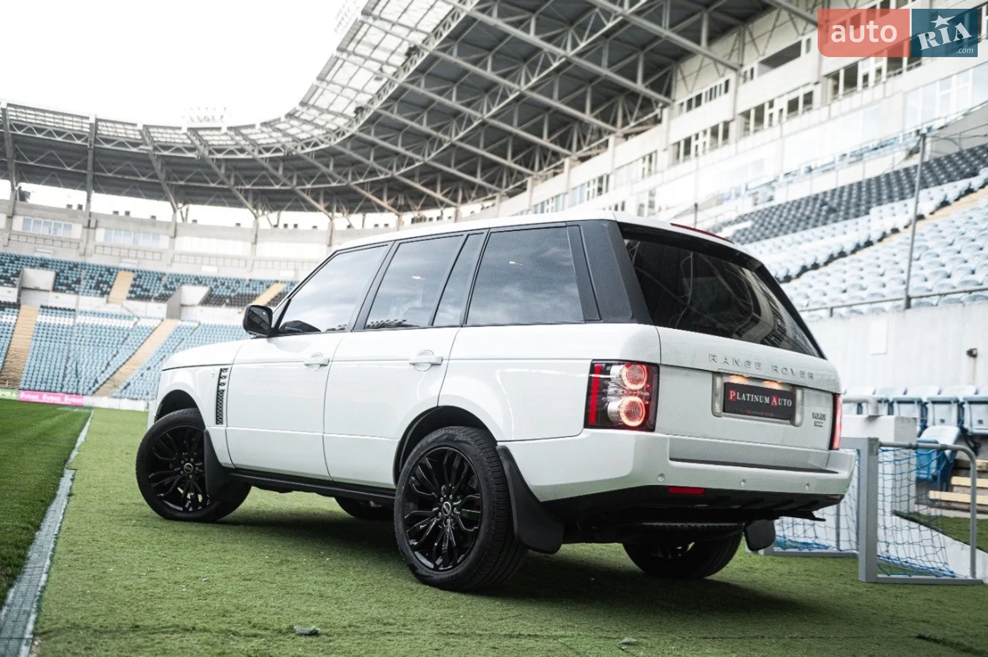 2011 Land Rover Range Rover - мініатюра 15