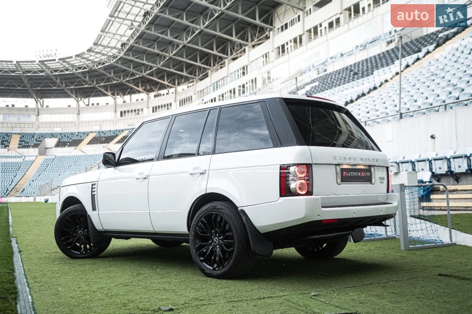 2011 Land Rover Range Rover - мініатюра 16