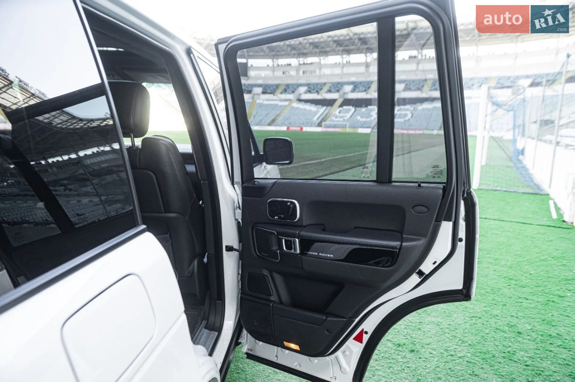 2011 Land Rover Range Rover - мініатюра 50