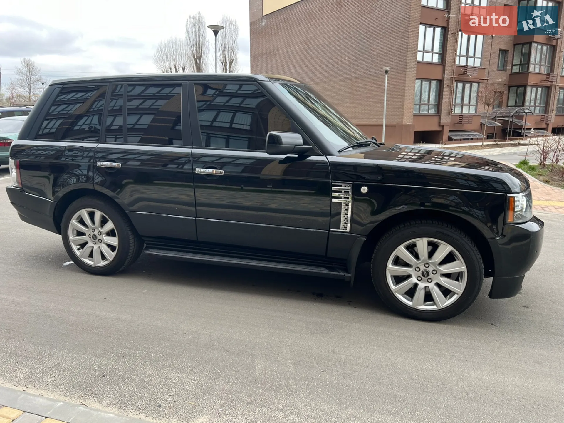 2010 Land Rover Range Rover - мініатюра 18