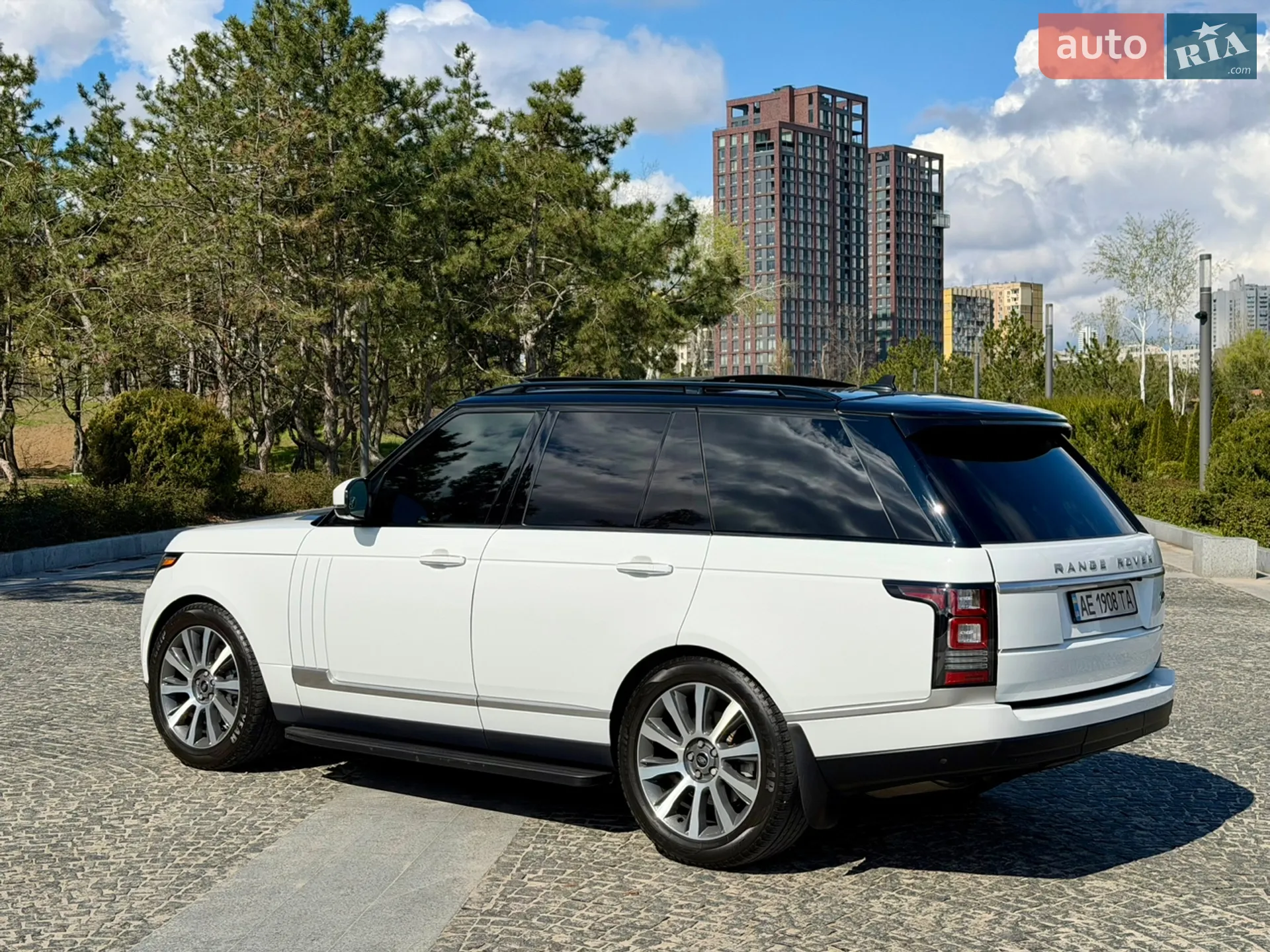 2015 Land Rover Range Rover - мініатюра 21