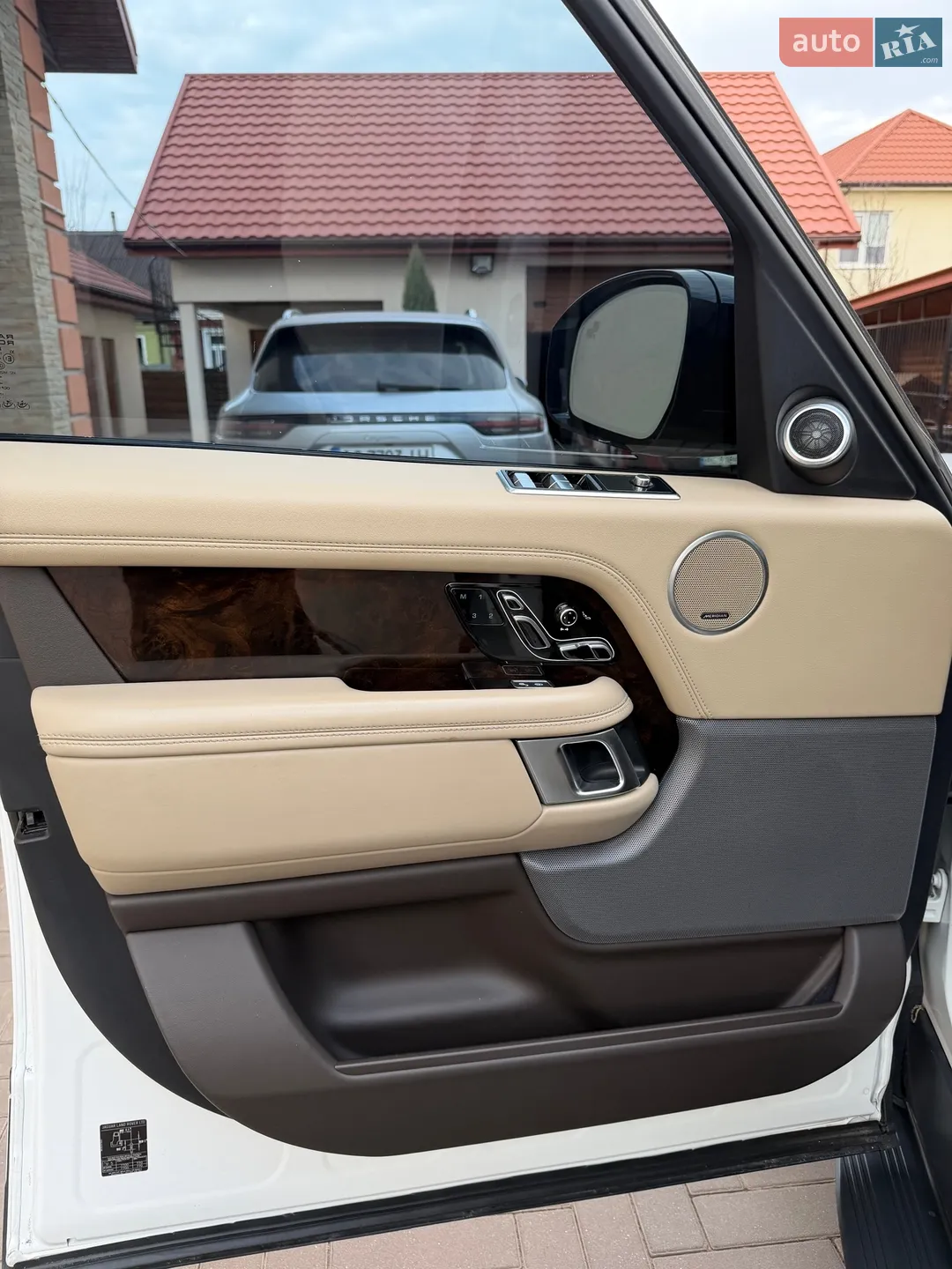 2018 Land Rover Range Rover - мініатюра 11
