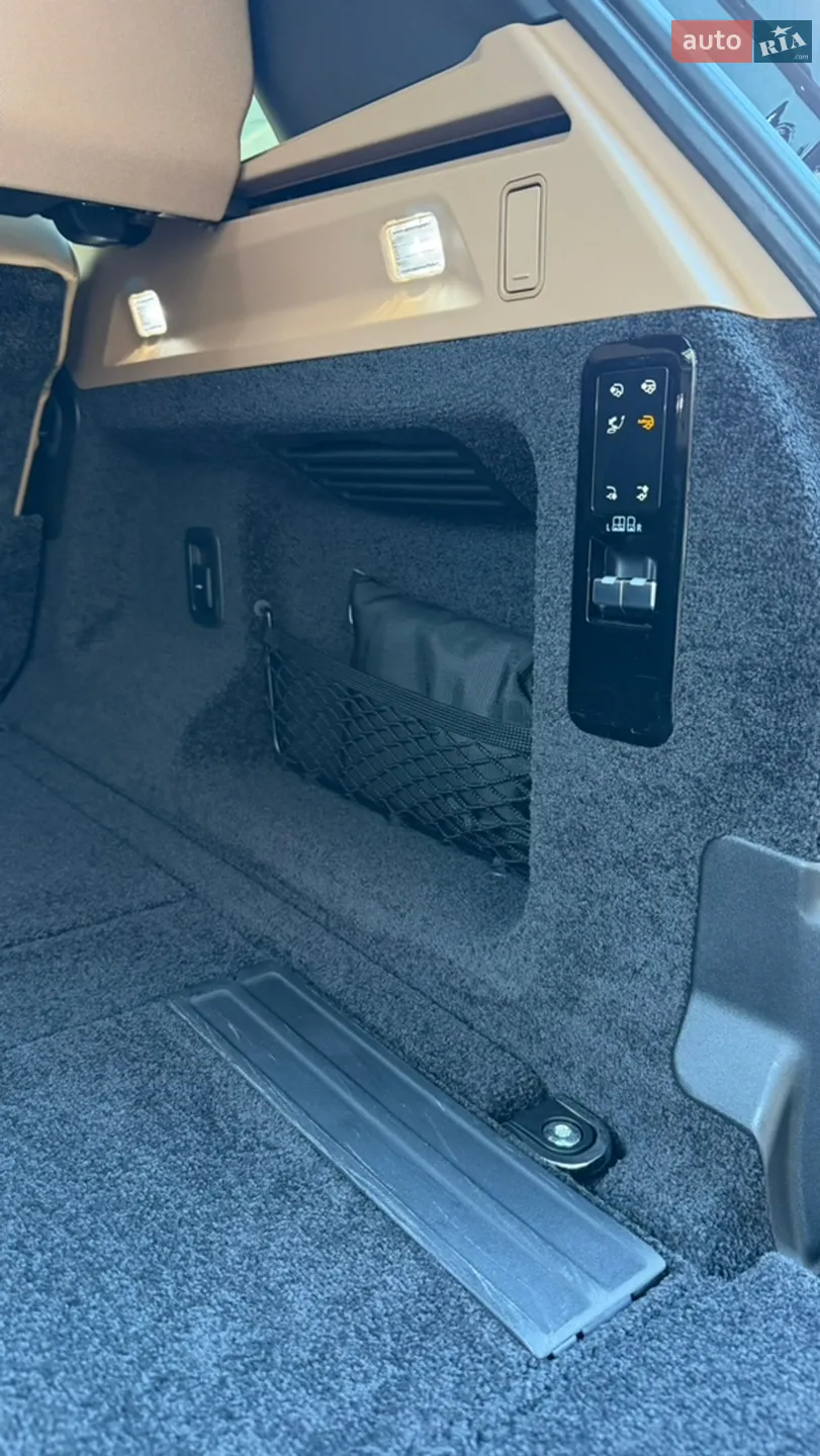2023 Land Rover Range Rover - мініатюра 23