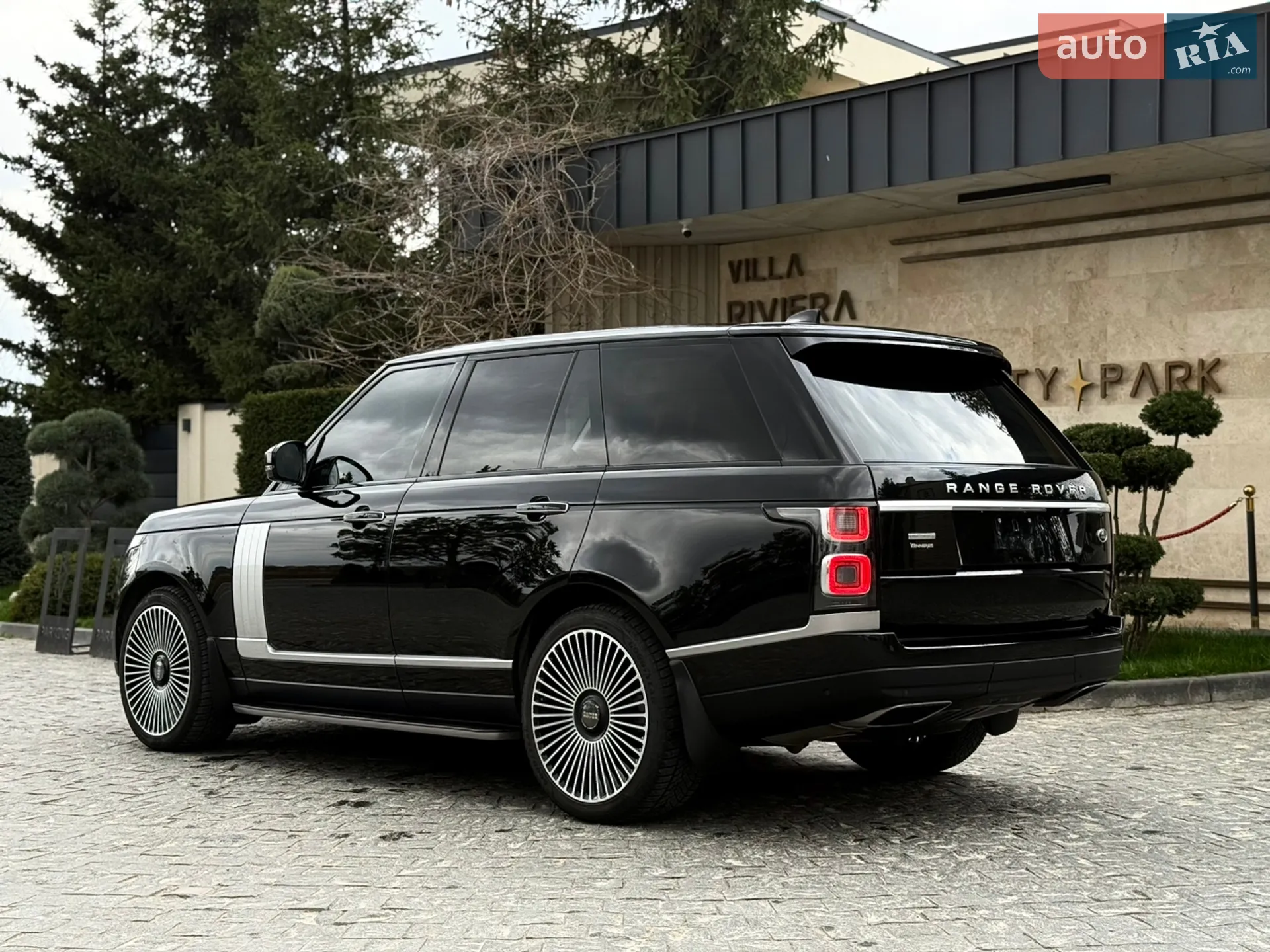 2018 Land Rover Range Rover - мініатюра 12