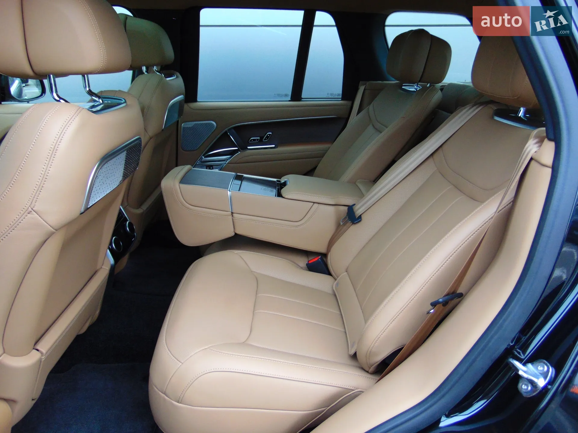 2025 Land Rover Range Rover - мініатюра 12