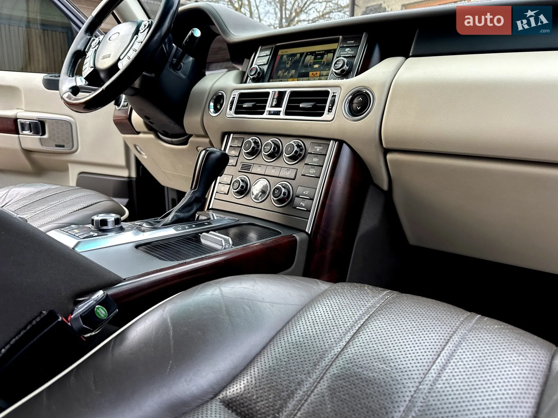 2010 Land Rover Range Rover - мініатюра 42