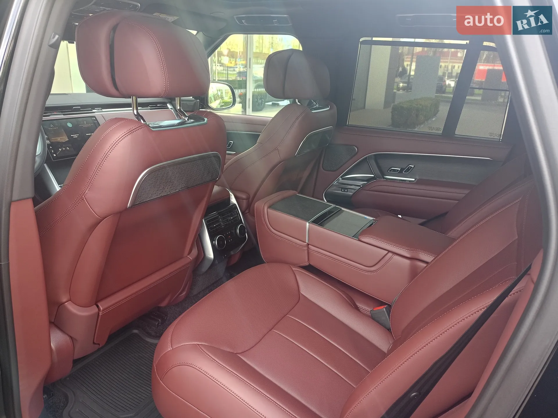2025 Land Rover Range Rover - мініатюра 17