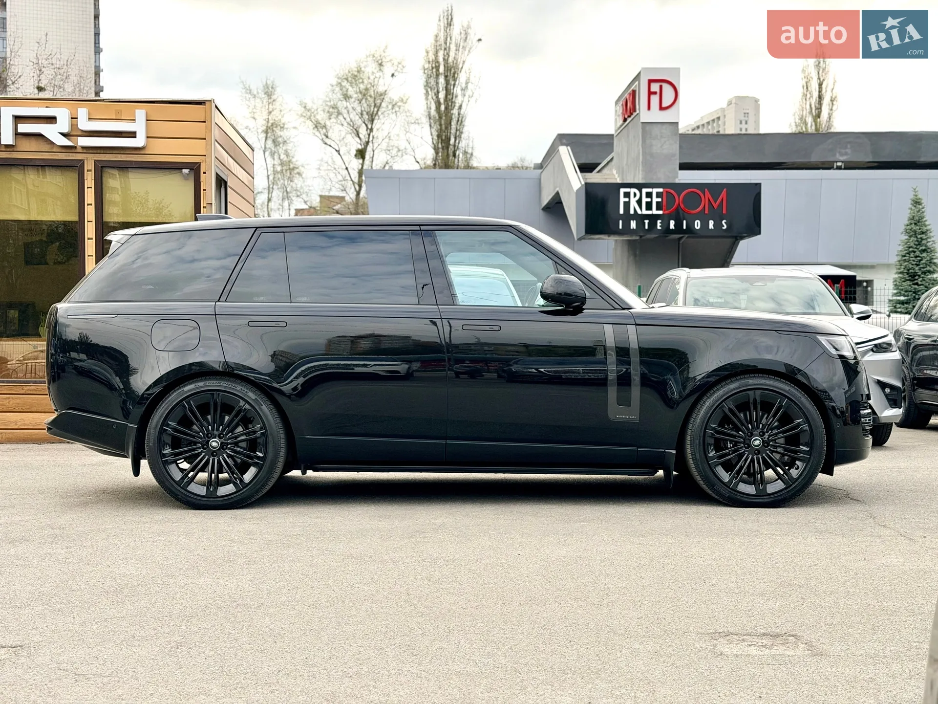2025 Land Rover Range Rover - мініатюра 12