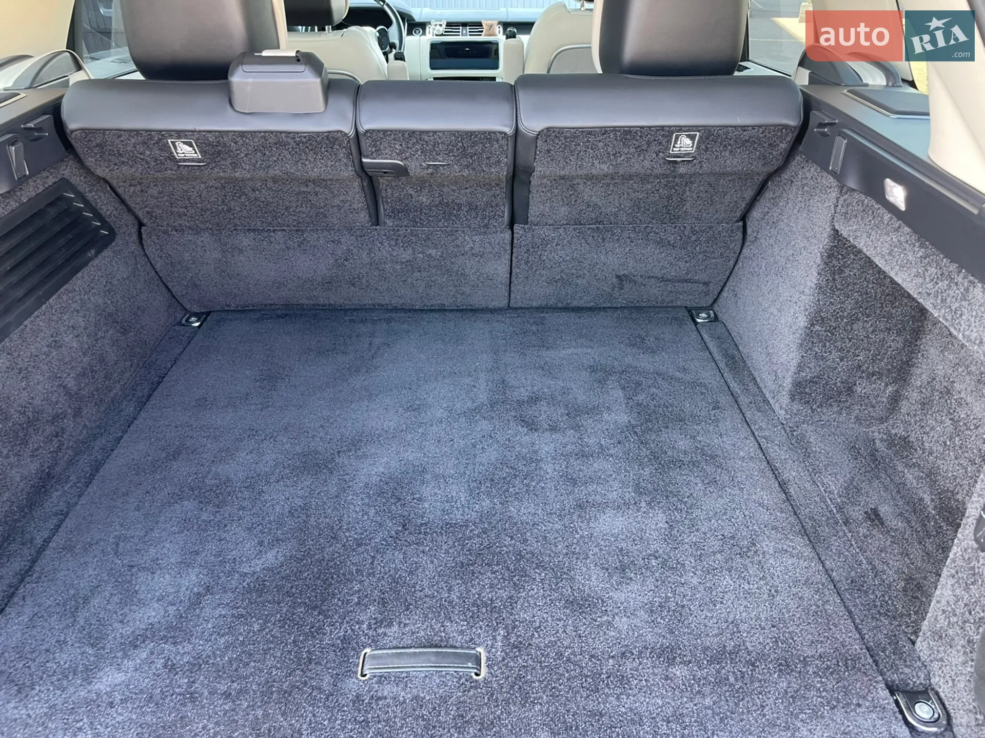 Land Rover Range Rover 2018 VIN SALGV2RE1JA513465 фото оголошення 16 з 56