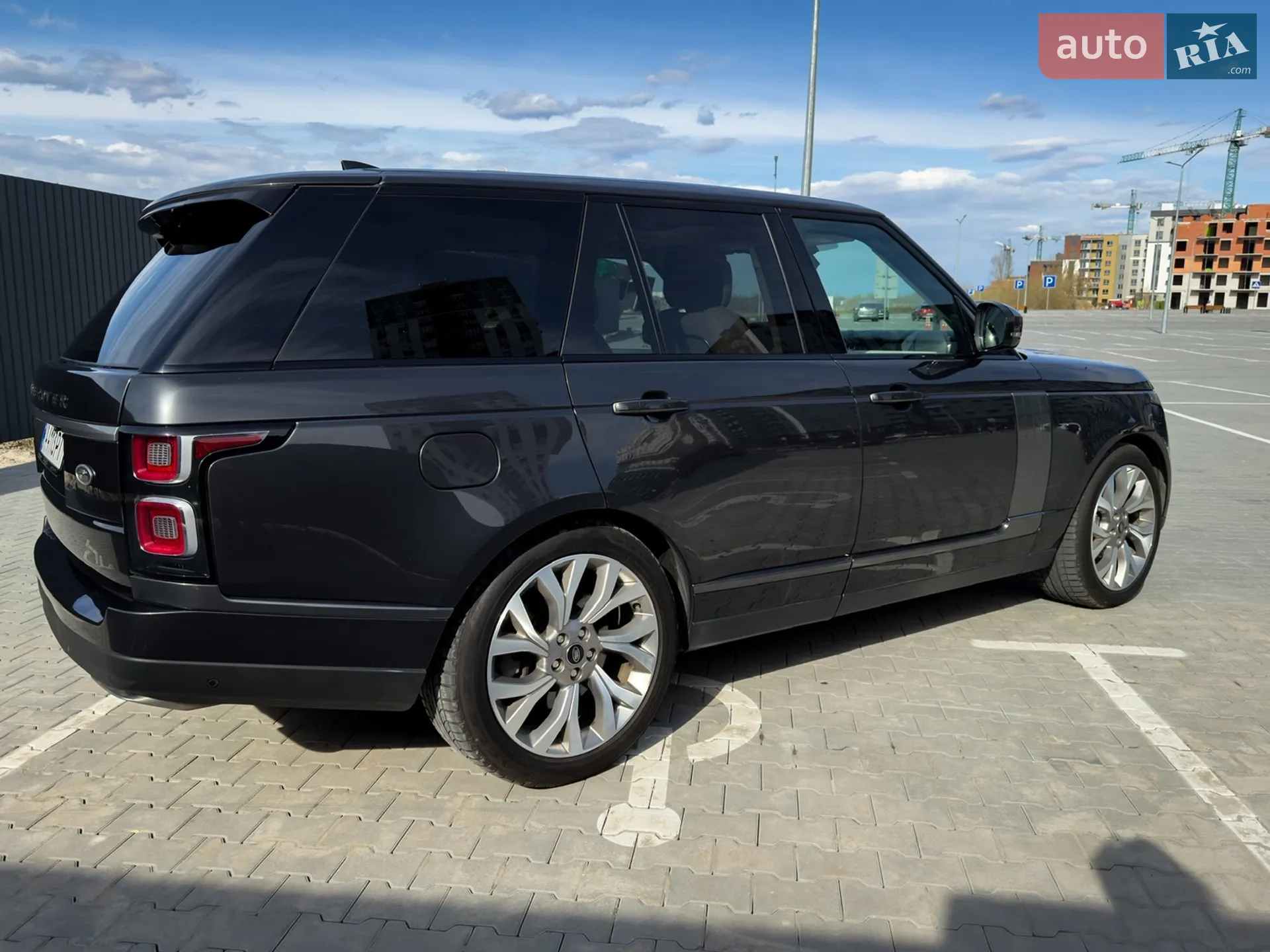 Land Rover Range Rover 2018 VIN SALGV2RE1JA513465 фото оголошення 7 з 56