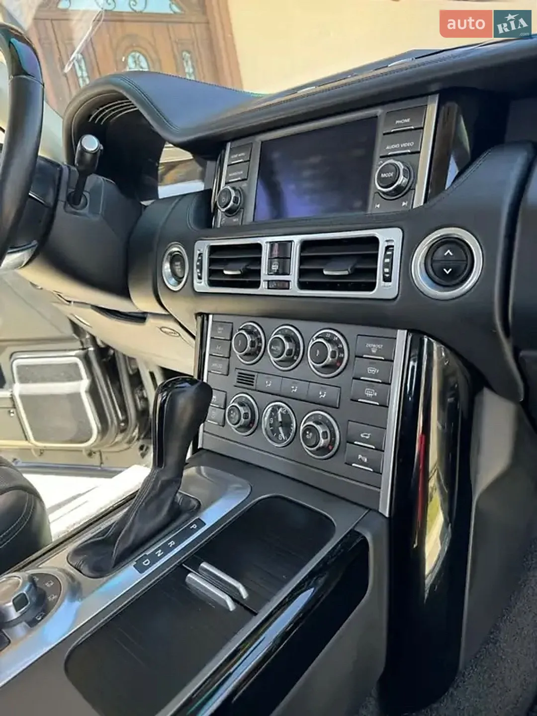 2010 Land Rover Range Rover - мініатюра 33