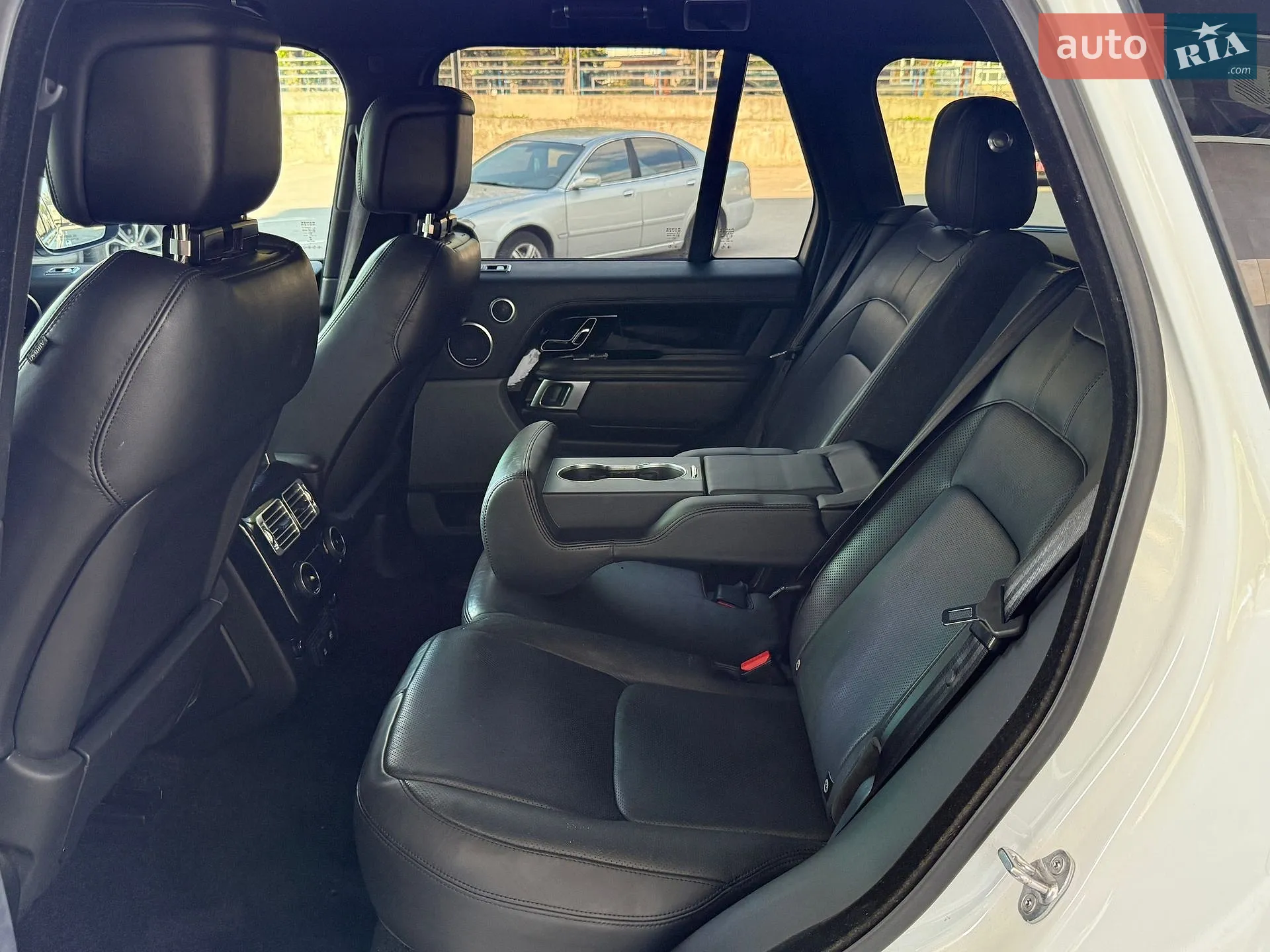 2018 Land Rover Range Rover - мініатюра 21