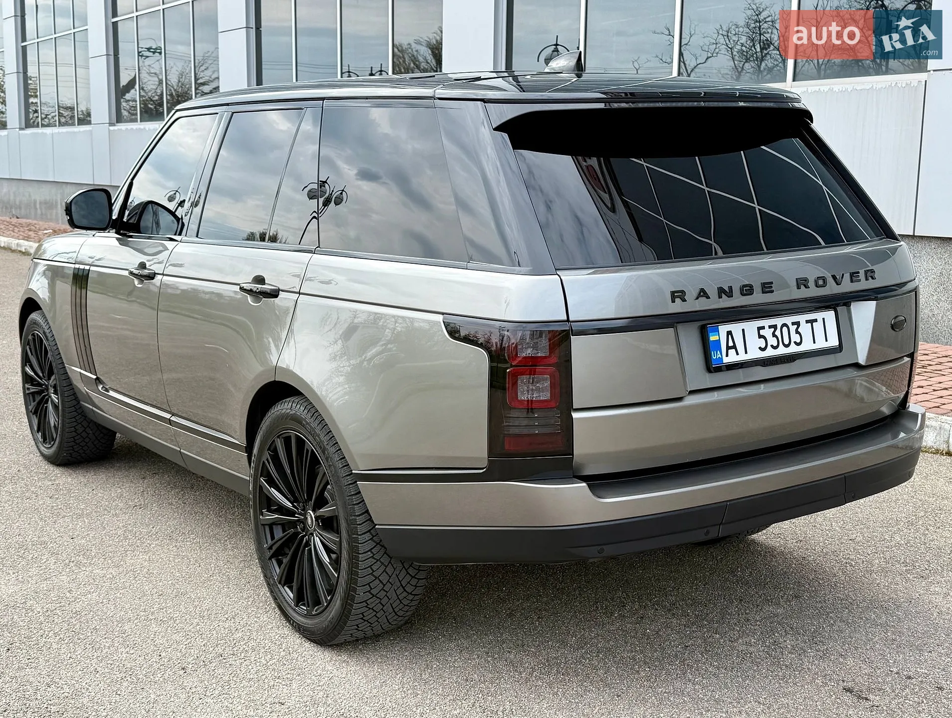 2017 Land Rover Range Rover - мініатюра 17