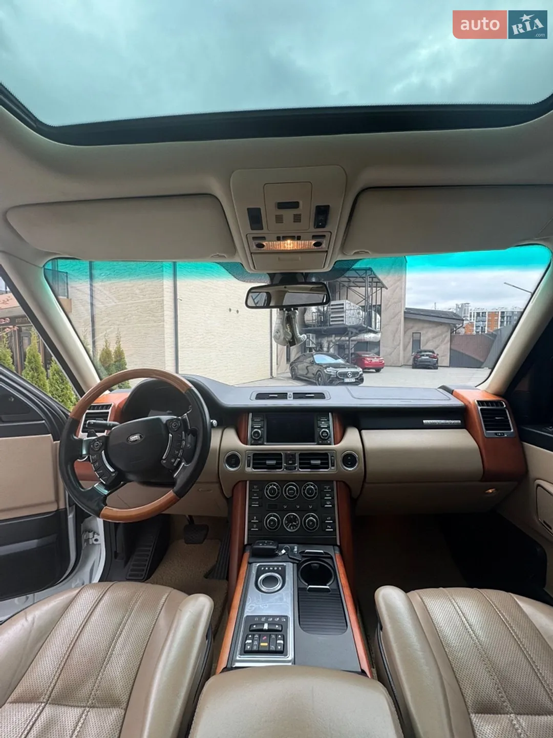 2011 Land Rover Range Rover - мініатюра 15