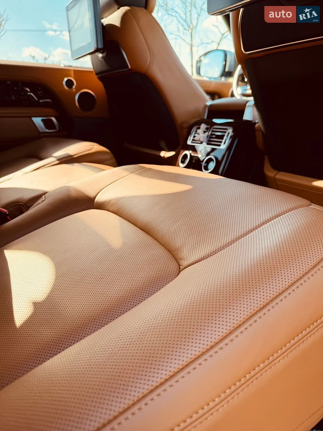 2018 Land Rover Range Rover - мініатюра 41