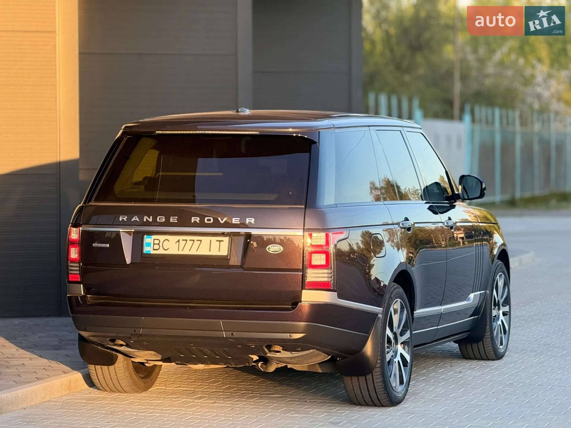2015 Land Rover Range Rover - мініатюра 12
