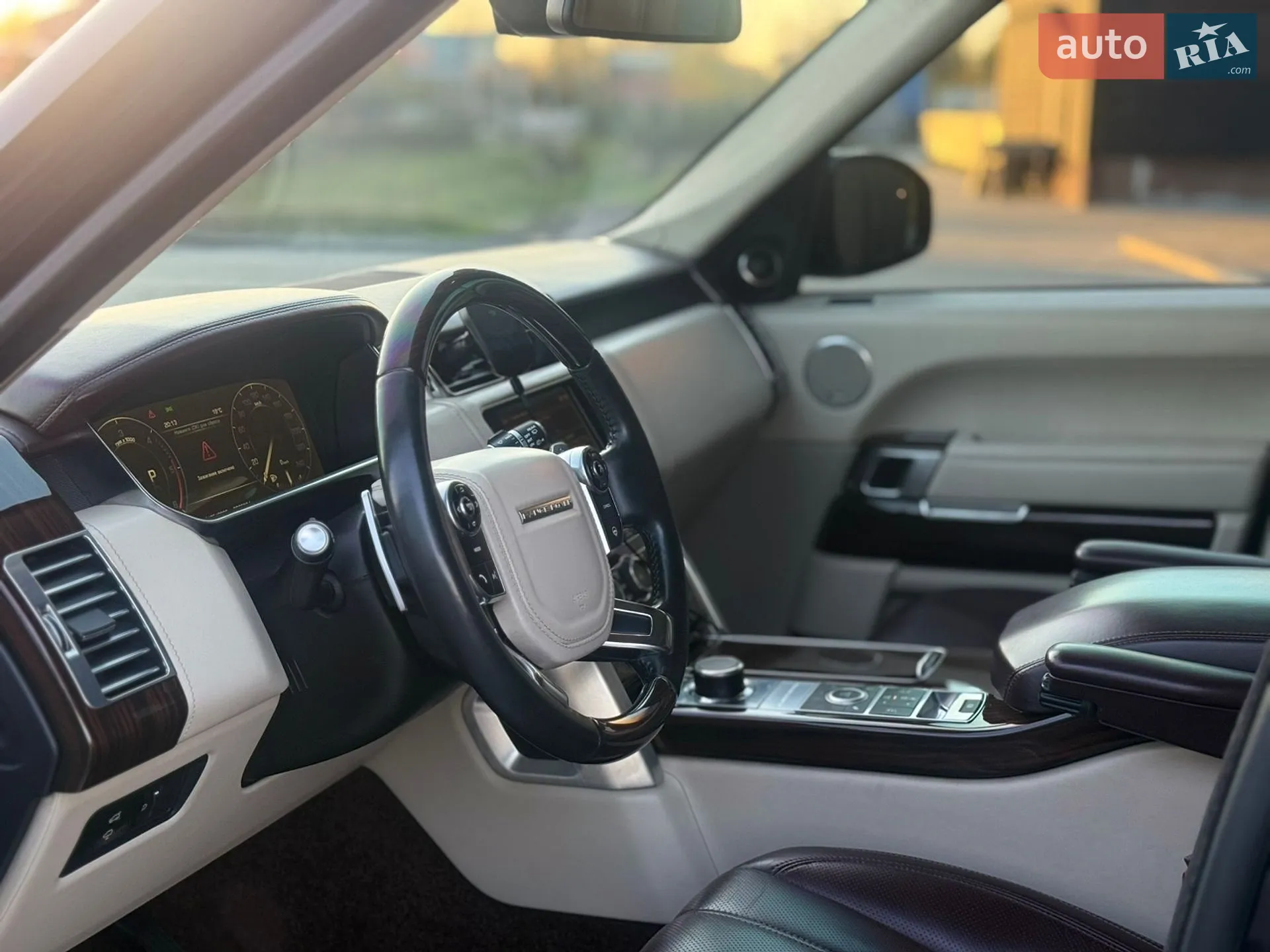2015 Land Rover Range Rover - мініатюра 15