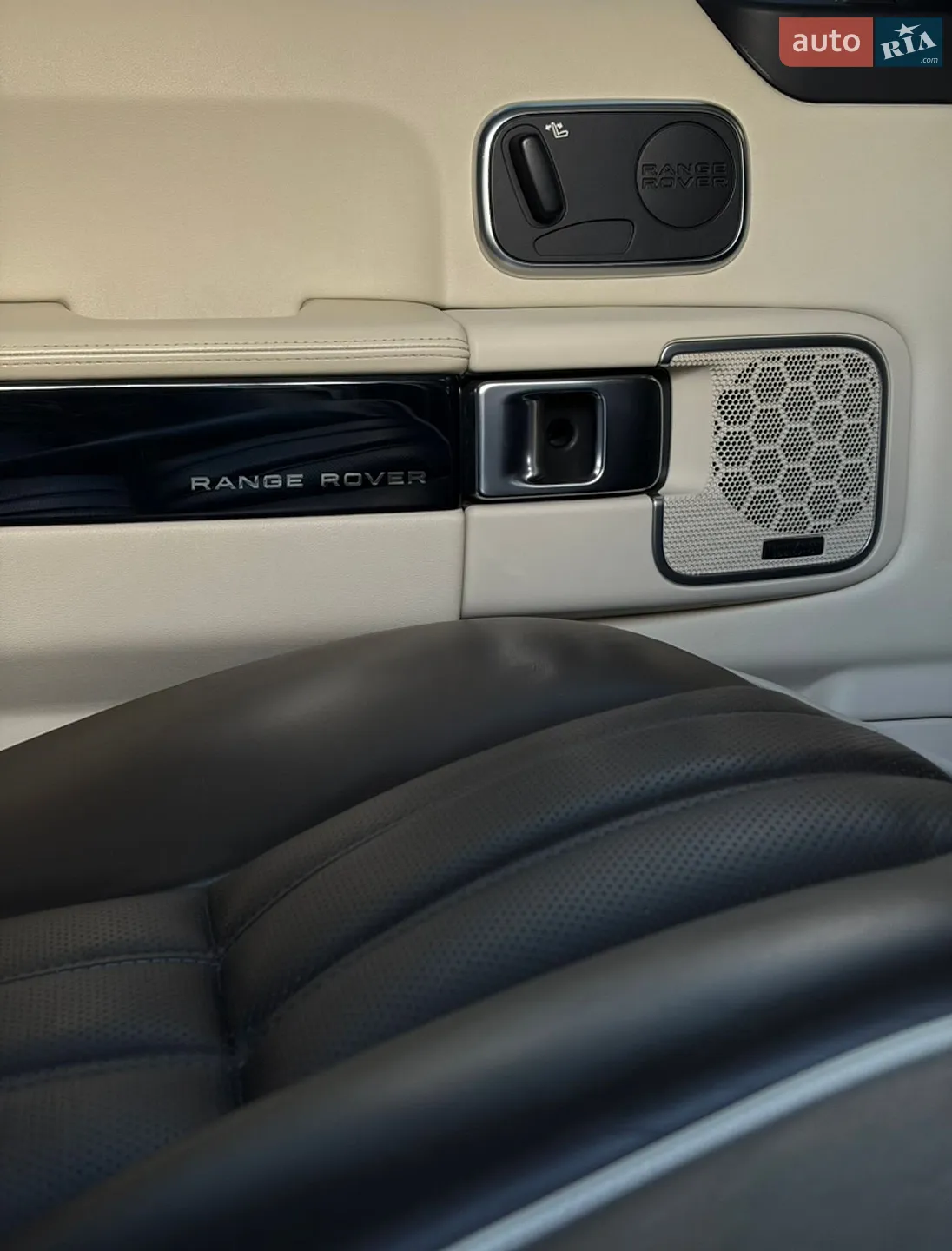 2012 Land Rover Range Rover - мініатюра 27