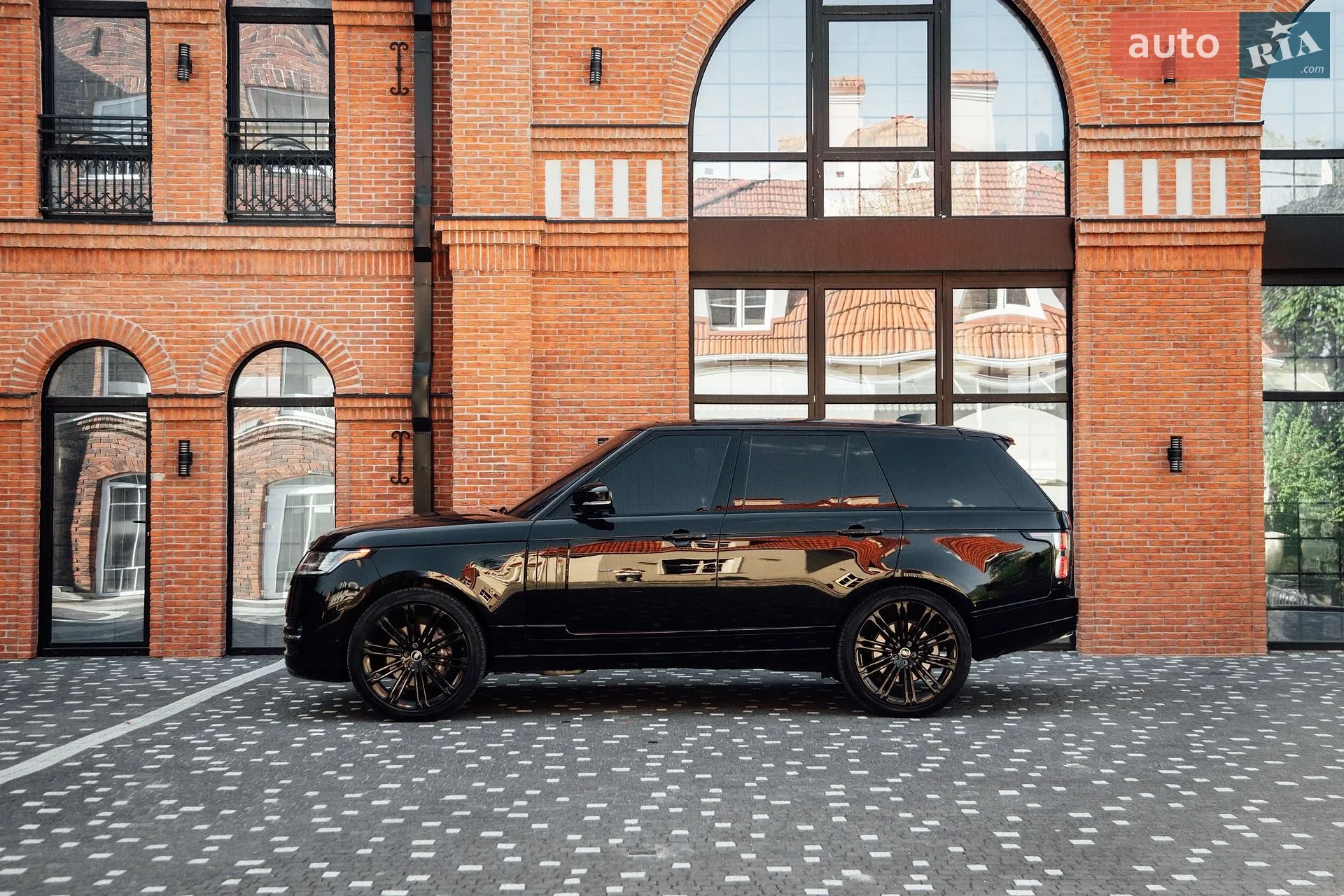 2019 Land Rover Range Rover - мініатюра 25