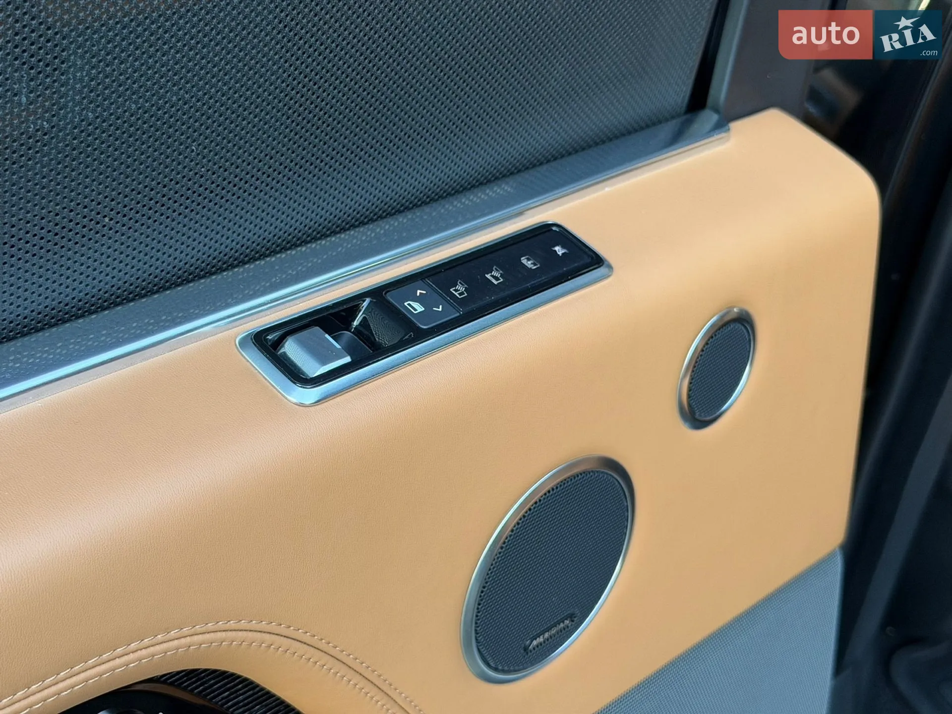 2019 Land Rover Range Rover - мініатюра 21