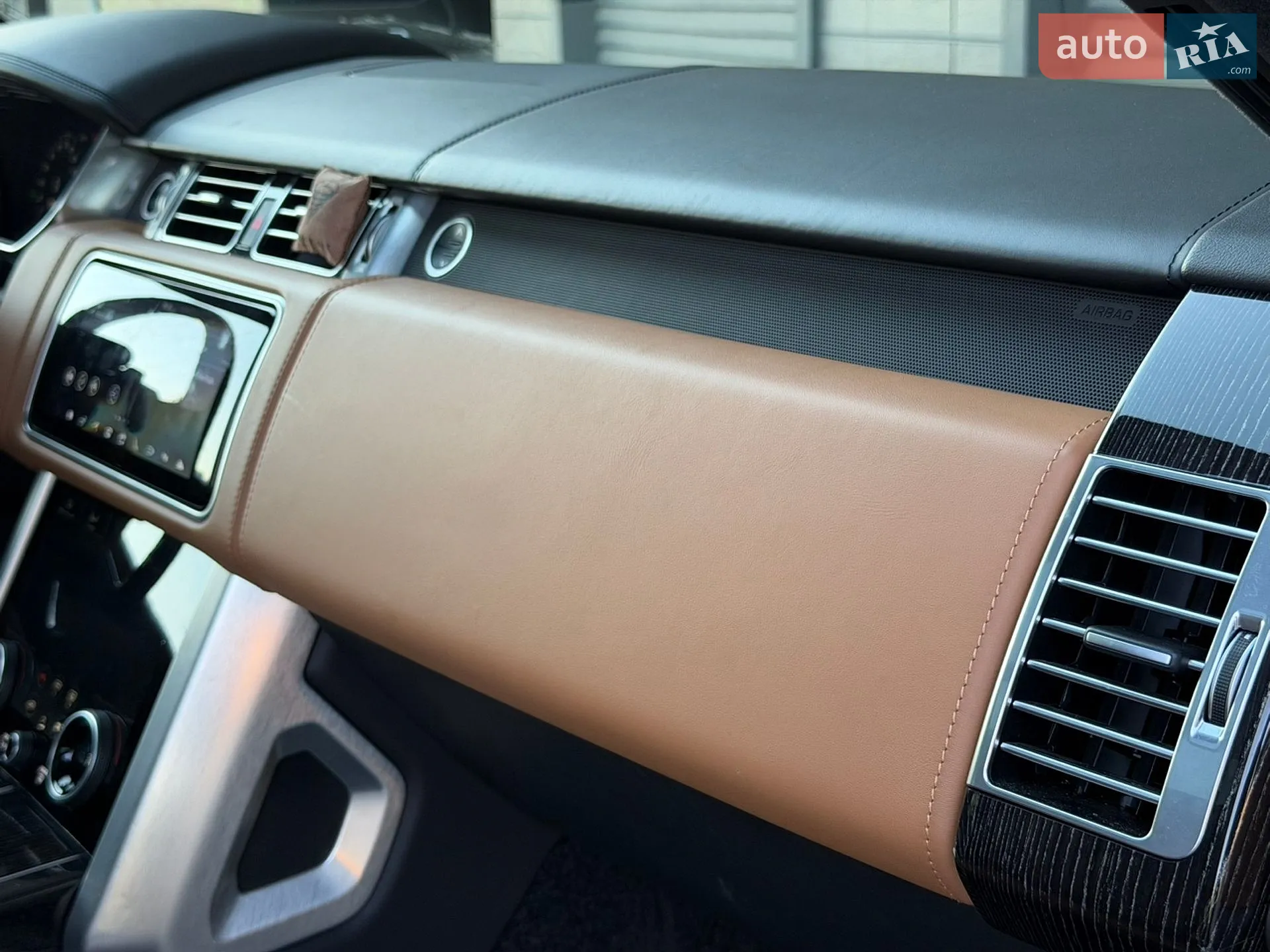 2019 Land Rover Range Rover - мініатюра 38