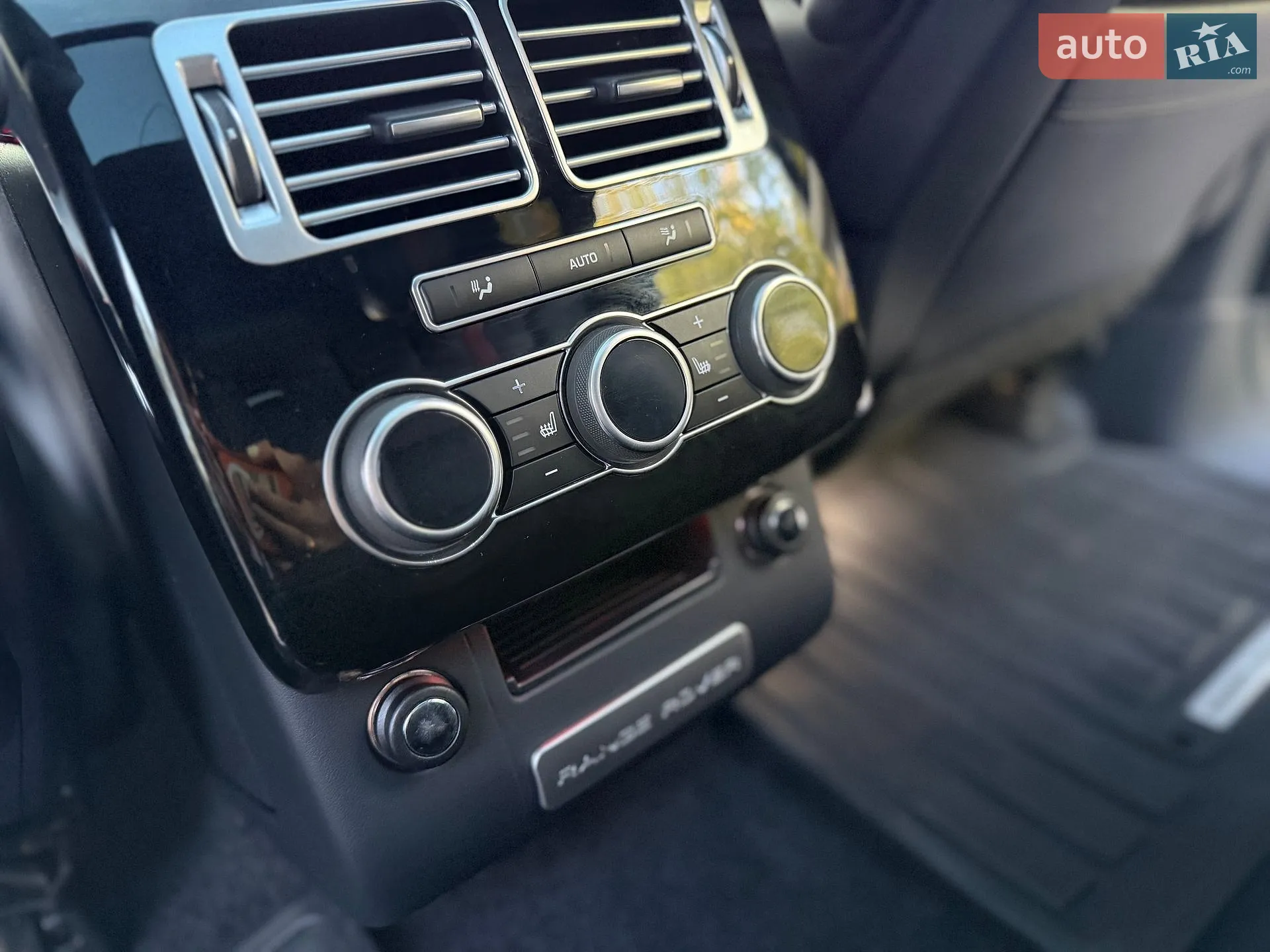 2015 Land Rover Range Rover - мініатюра 68