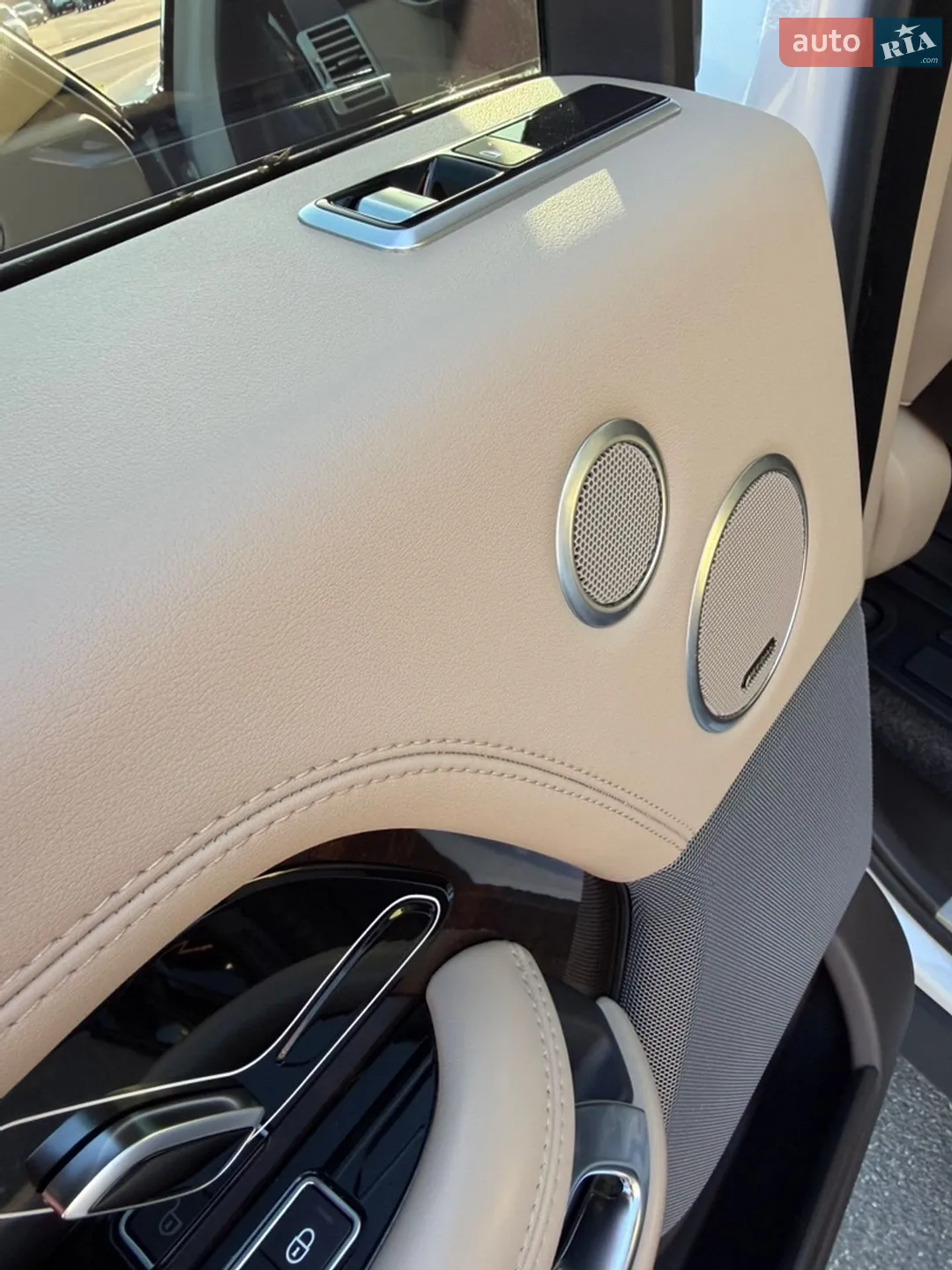 2019 Land Rover Range Rover - мініатюра 31