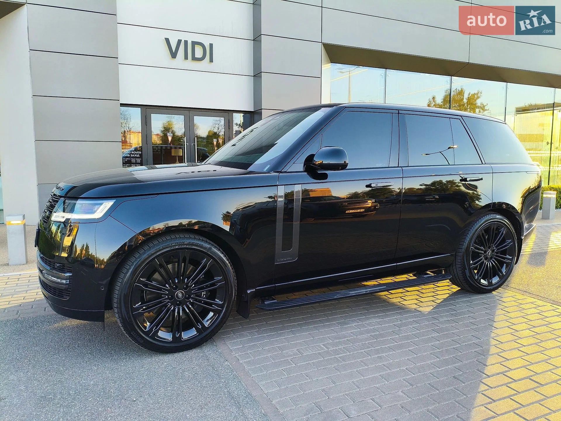 2023 Land Rover Range Rover - мініатюра 3