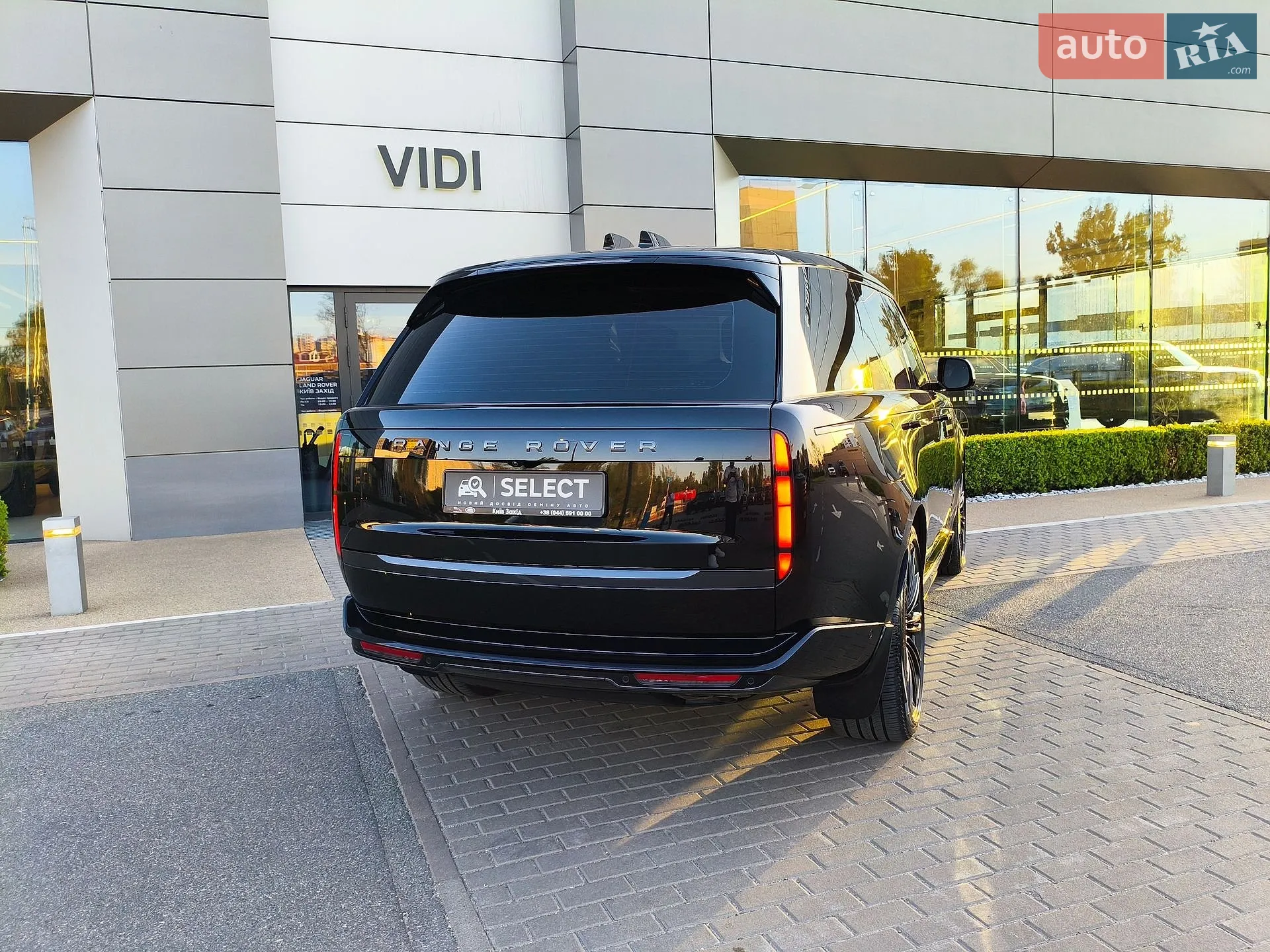 2023 Land Rover Range Rover - мініатюра 30